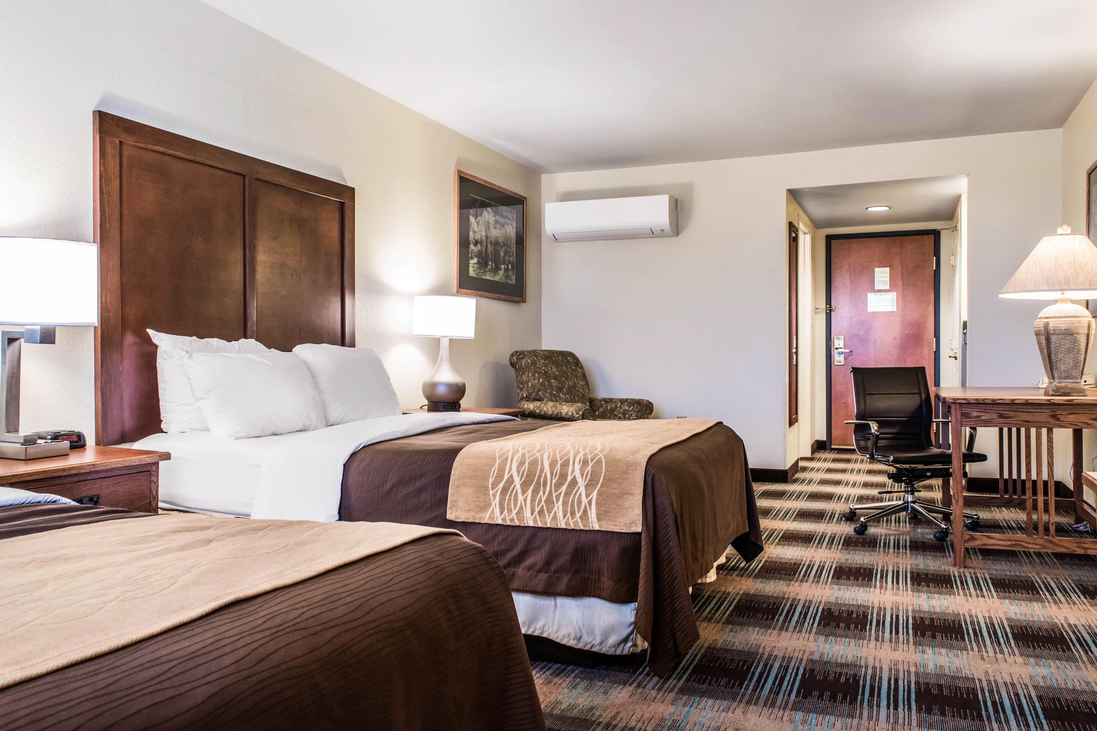 Comfort Inn & Suites Sheridan — 13