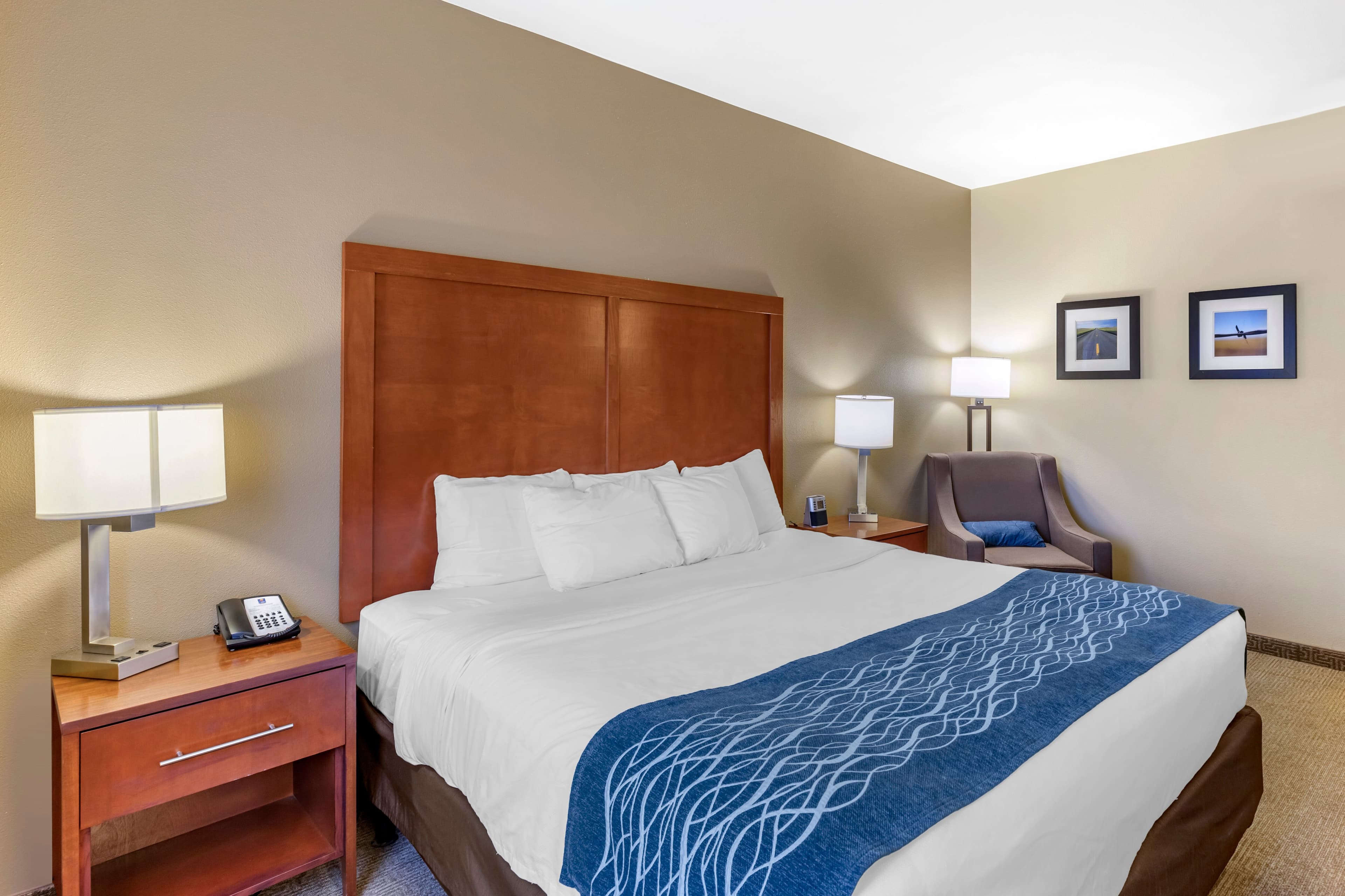 Comfort Inn Evansville-Casper - Image 2