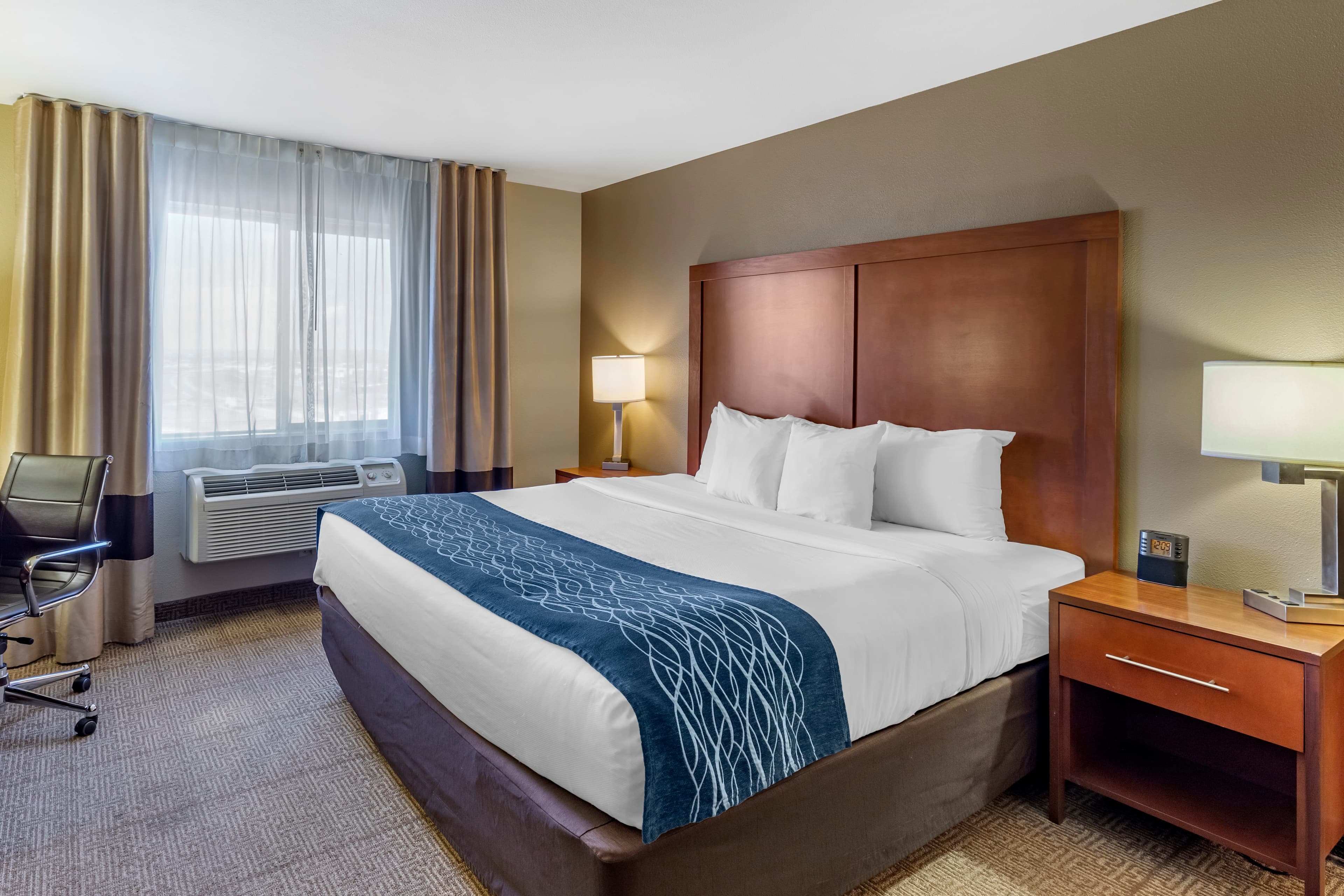 Comfort Inn Evansville-Casper — 17