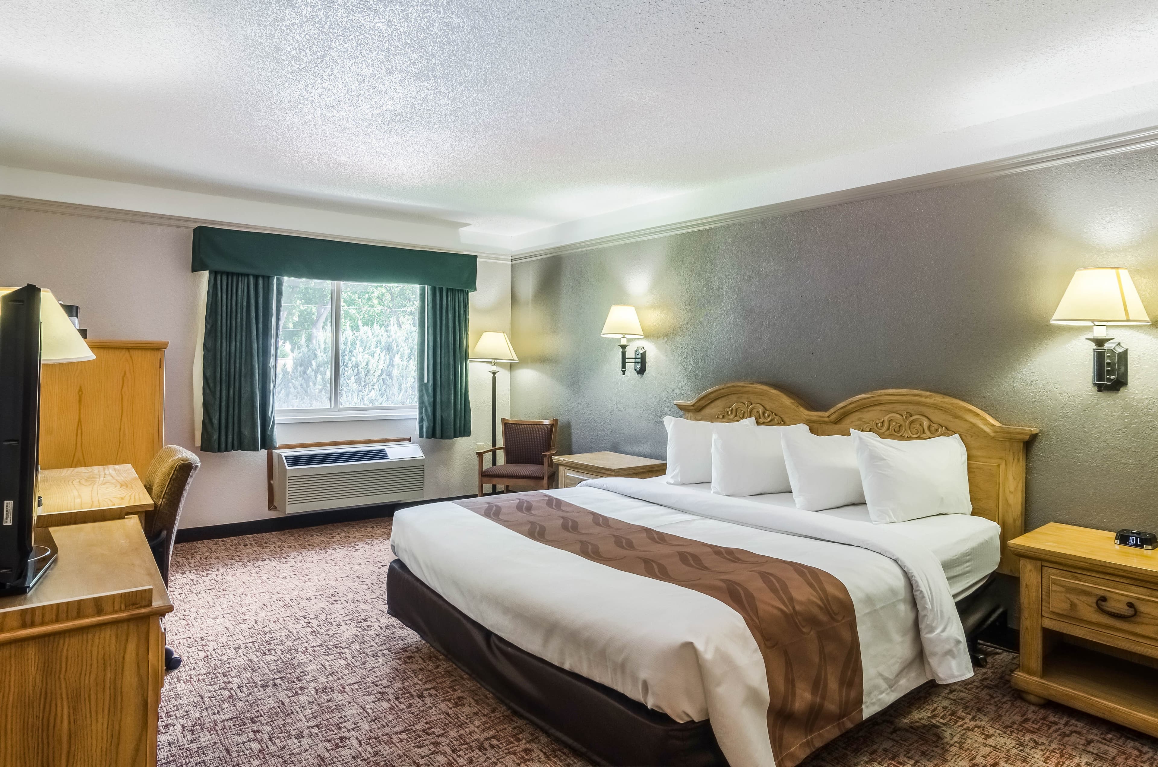 Quality Inn Buffalo - Image 2