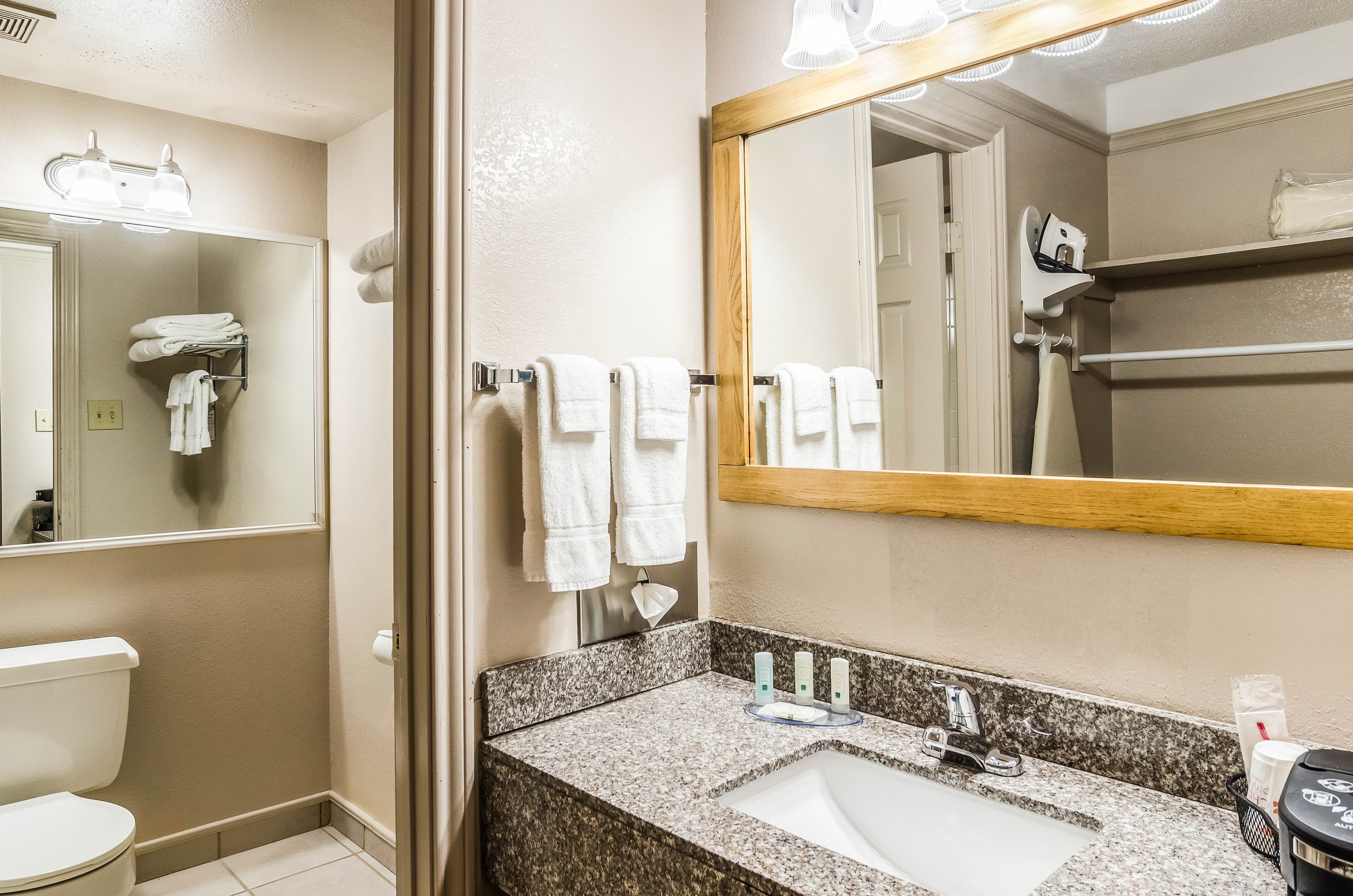 Quality Inn Buffalo - Image 5