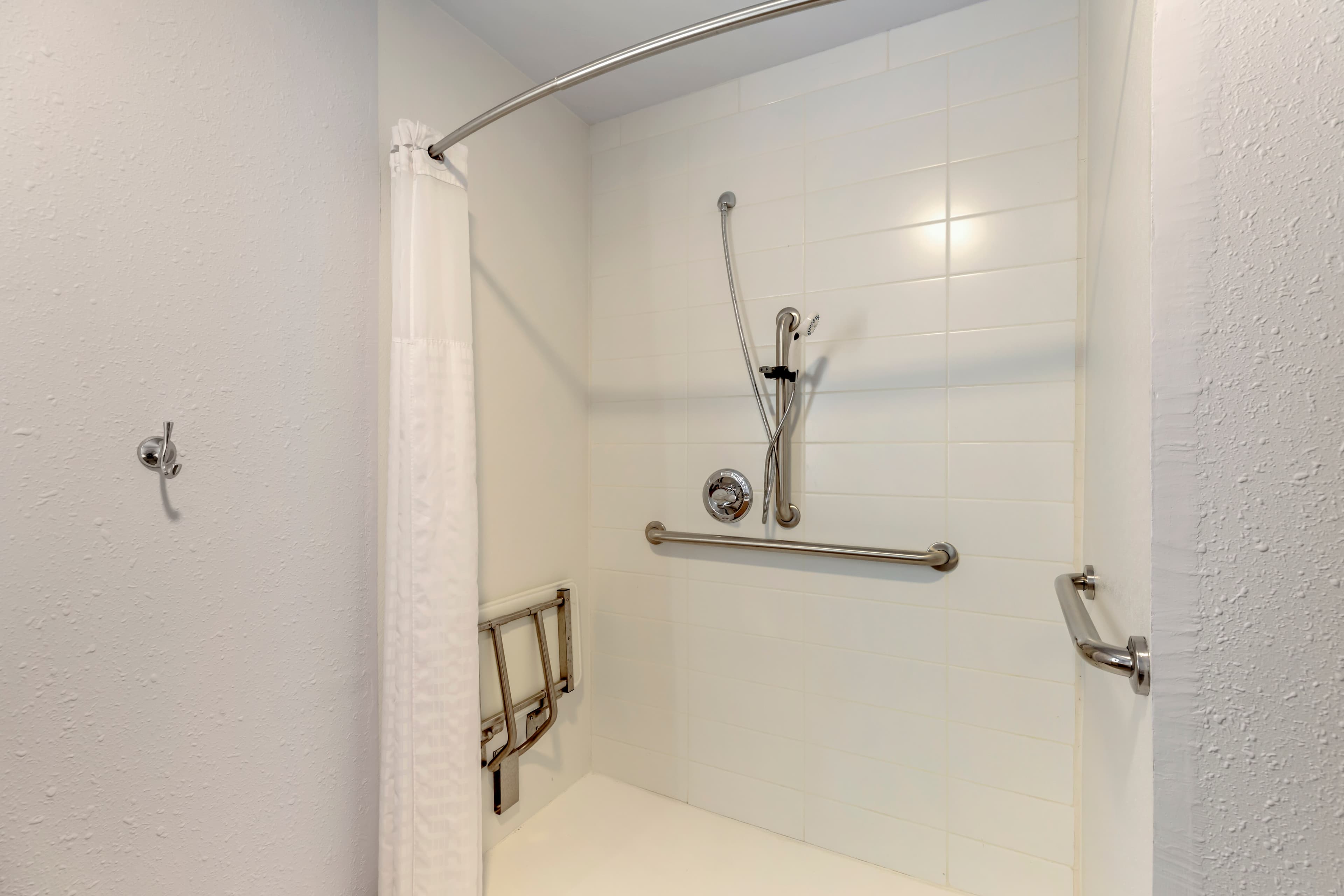 Comfort Suites Cheyenne — 5