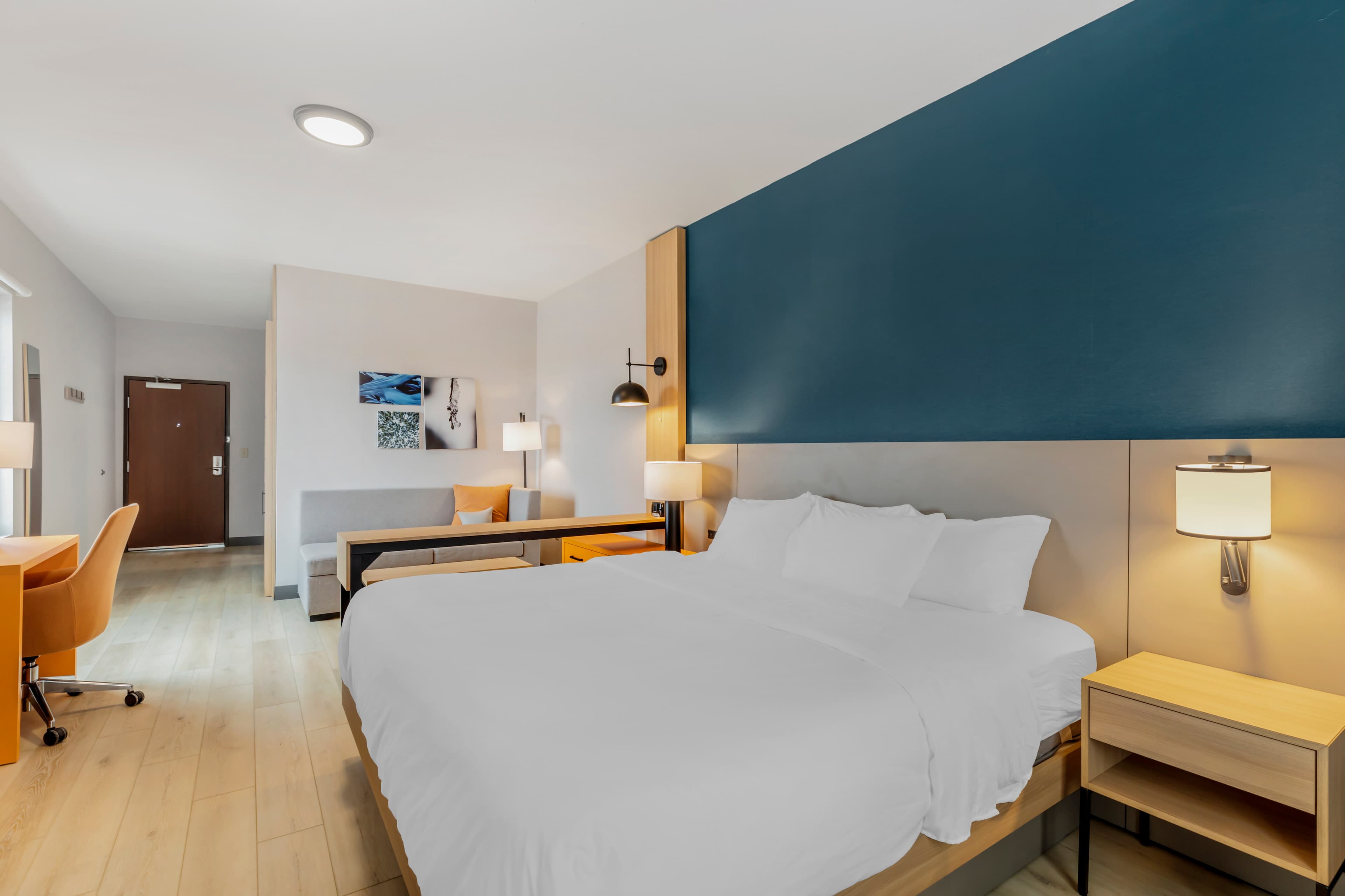 Comfort Suites Cheyenne — 13
