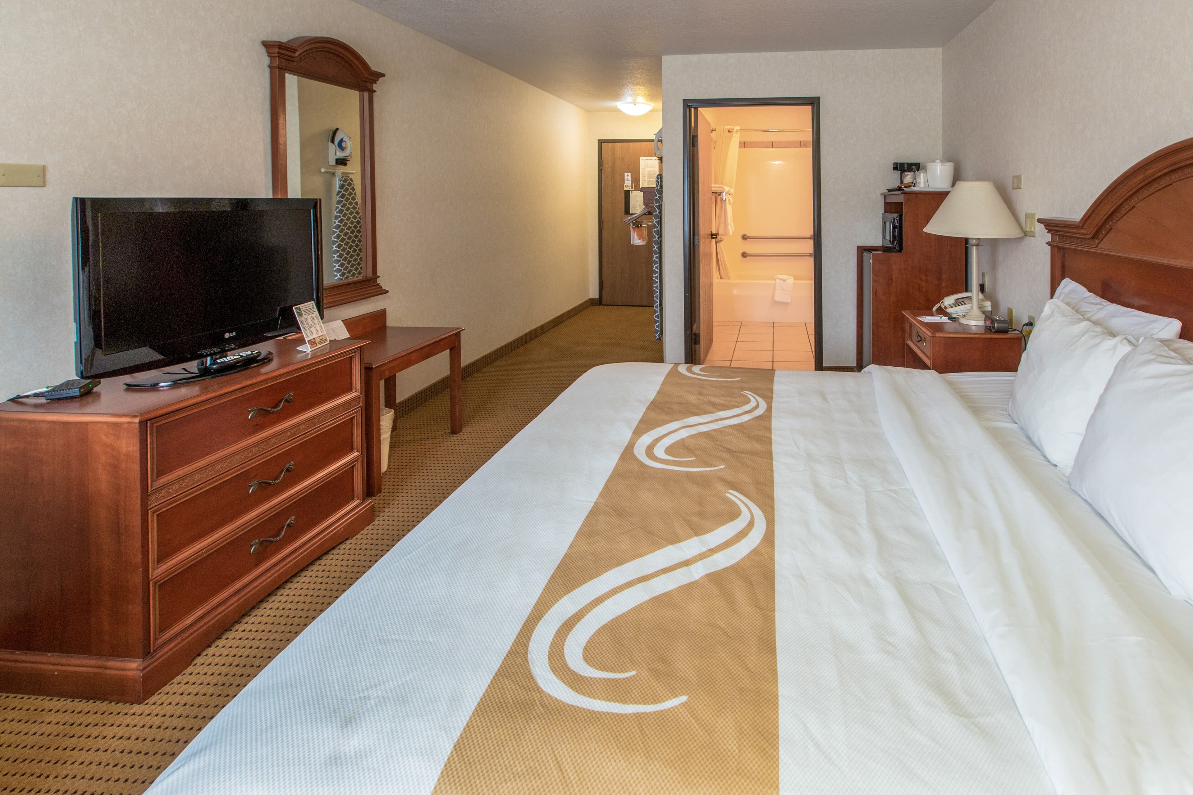 Quality Inn & Suites University — 9