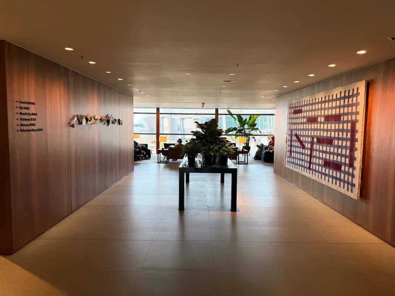 Cathay Pacific The Pier Business Class Lounge Review – Hong Kong (HKG)
