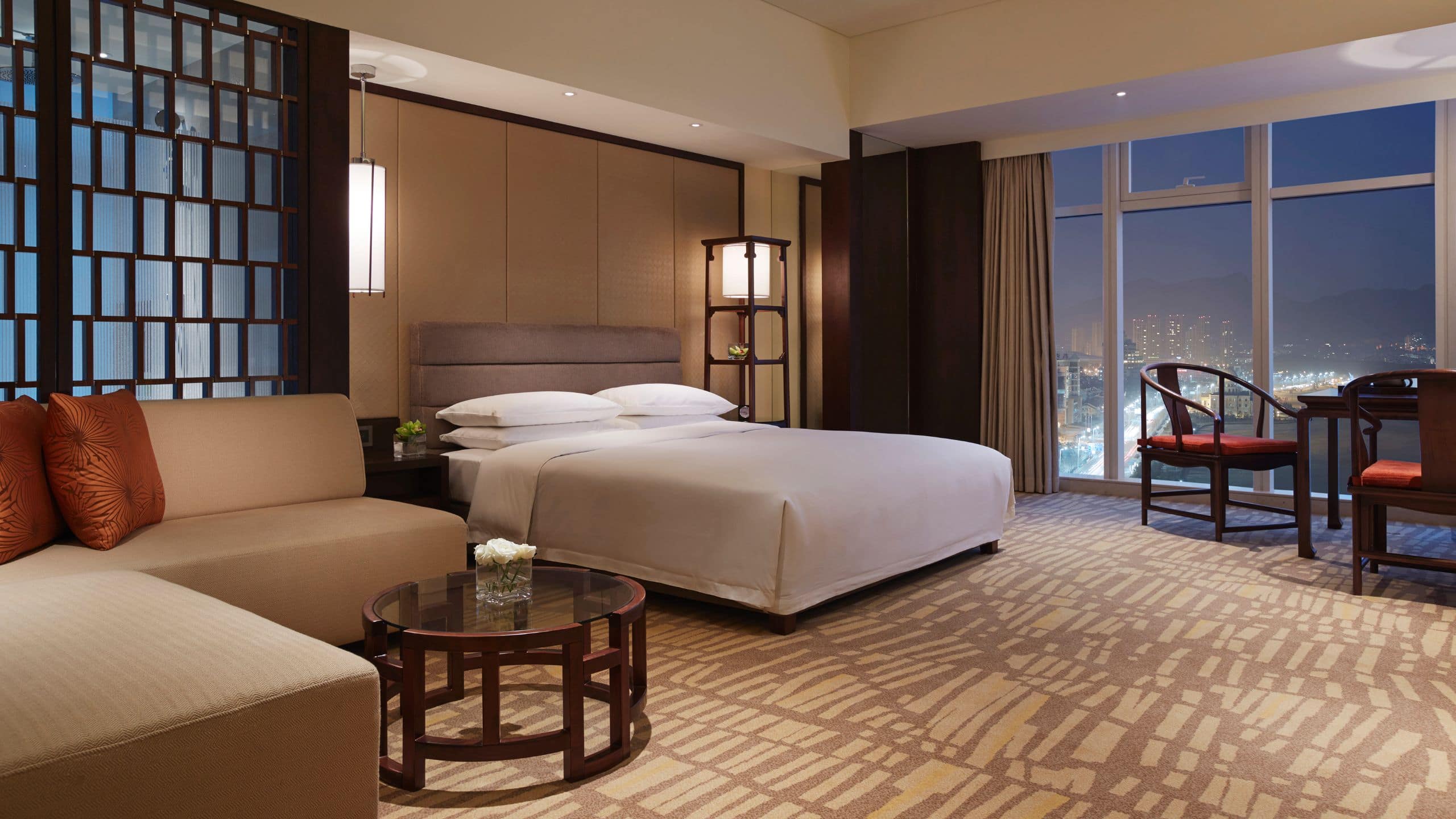 1 King Bed - Image 1