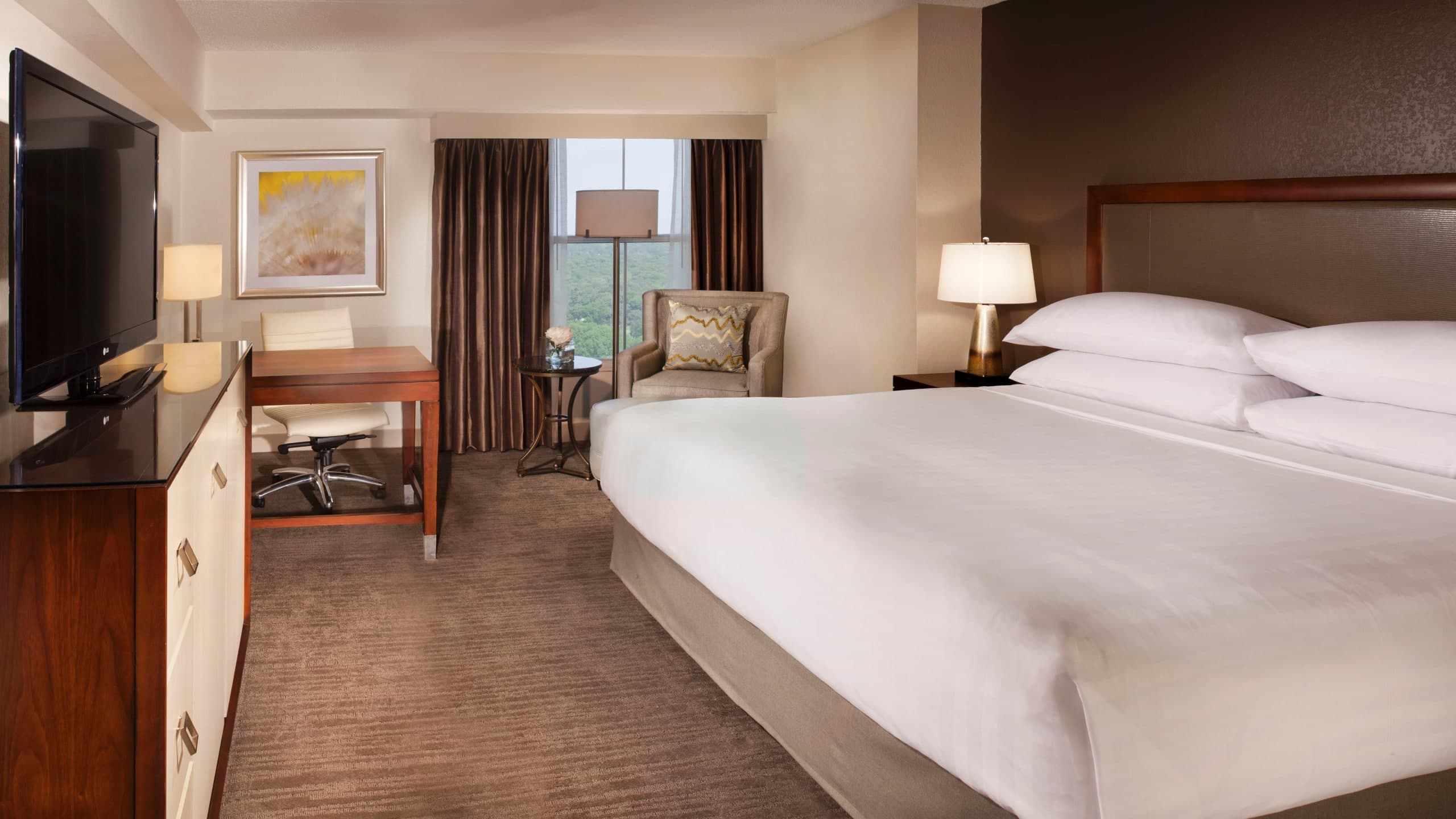 Hyatt Regency Long Island - Image 4