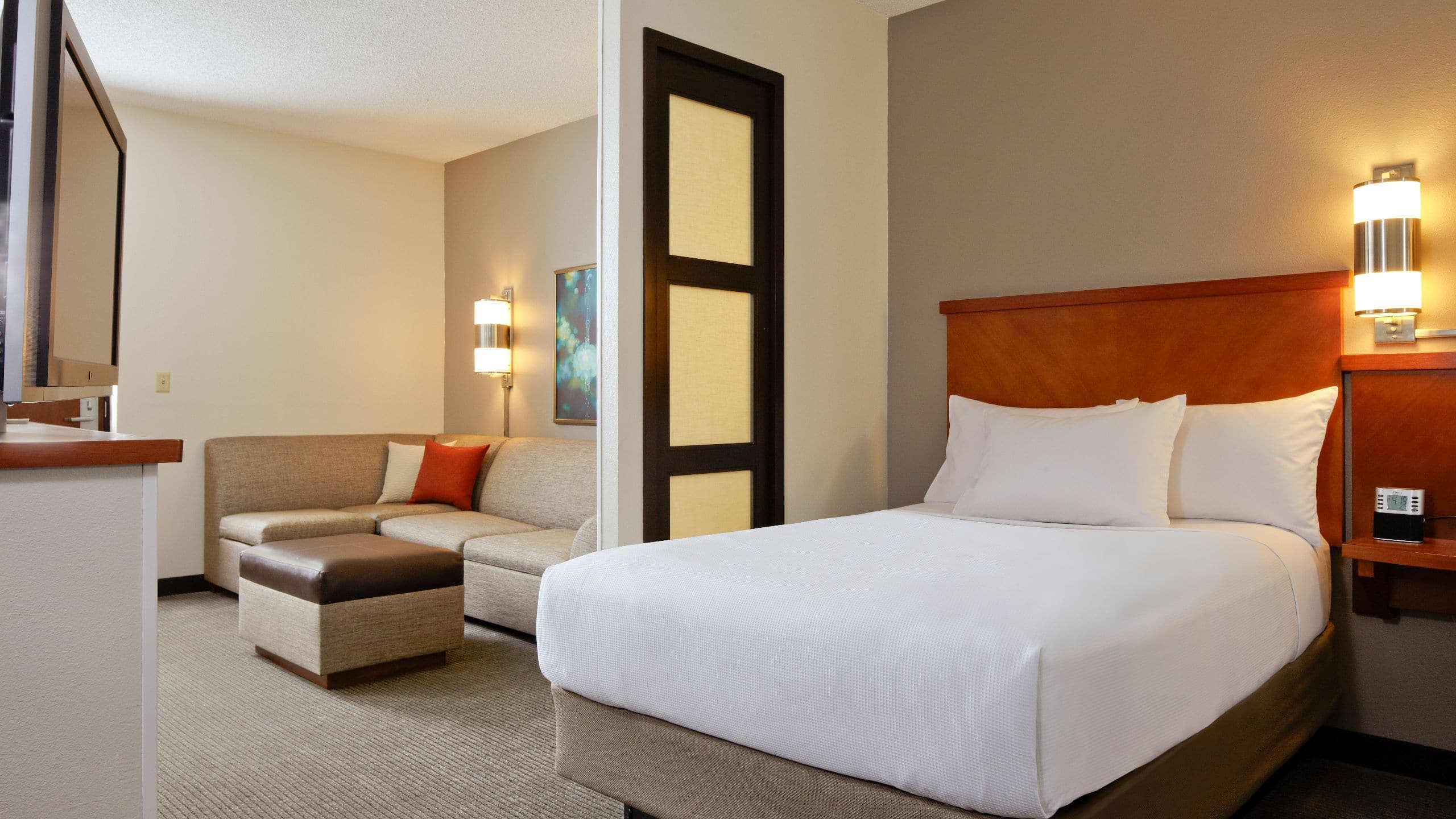 Hyatt Place Milwaukee Airport - Image 3