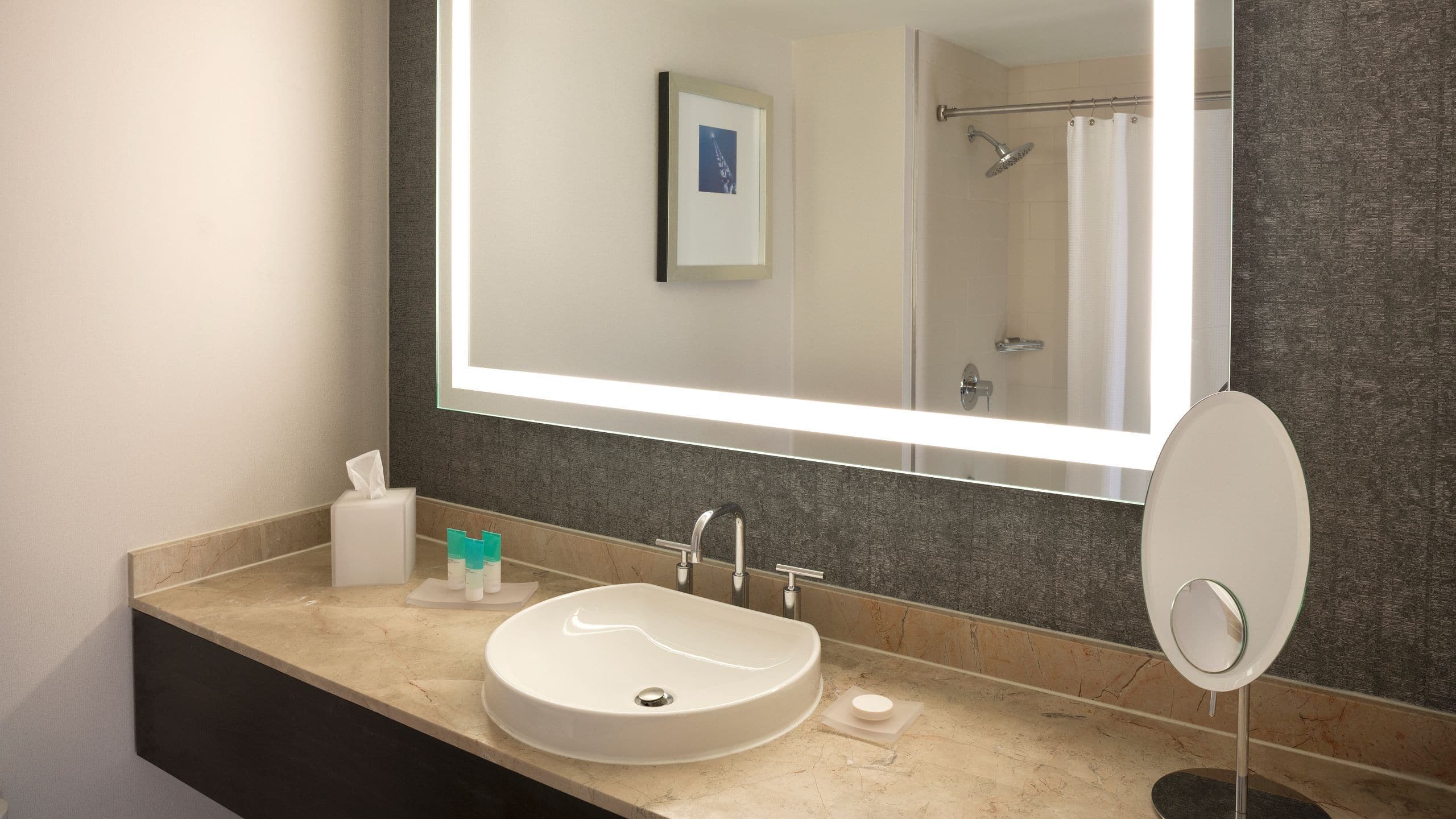 2 Double Beds - Image 2