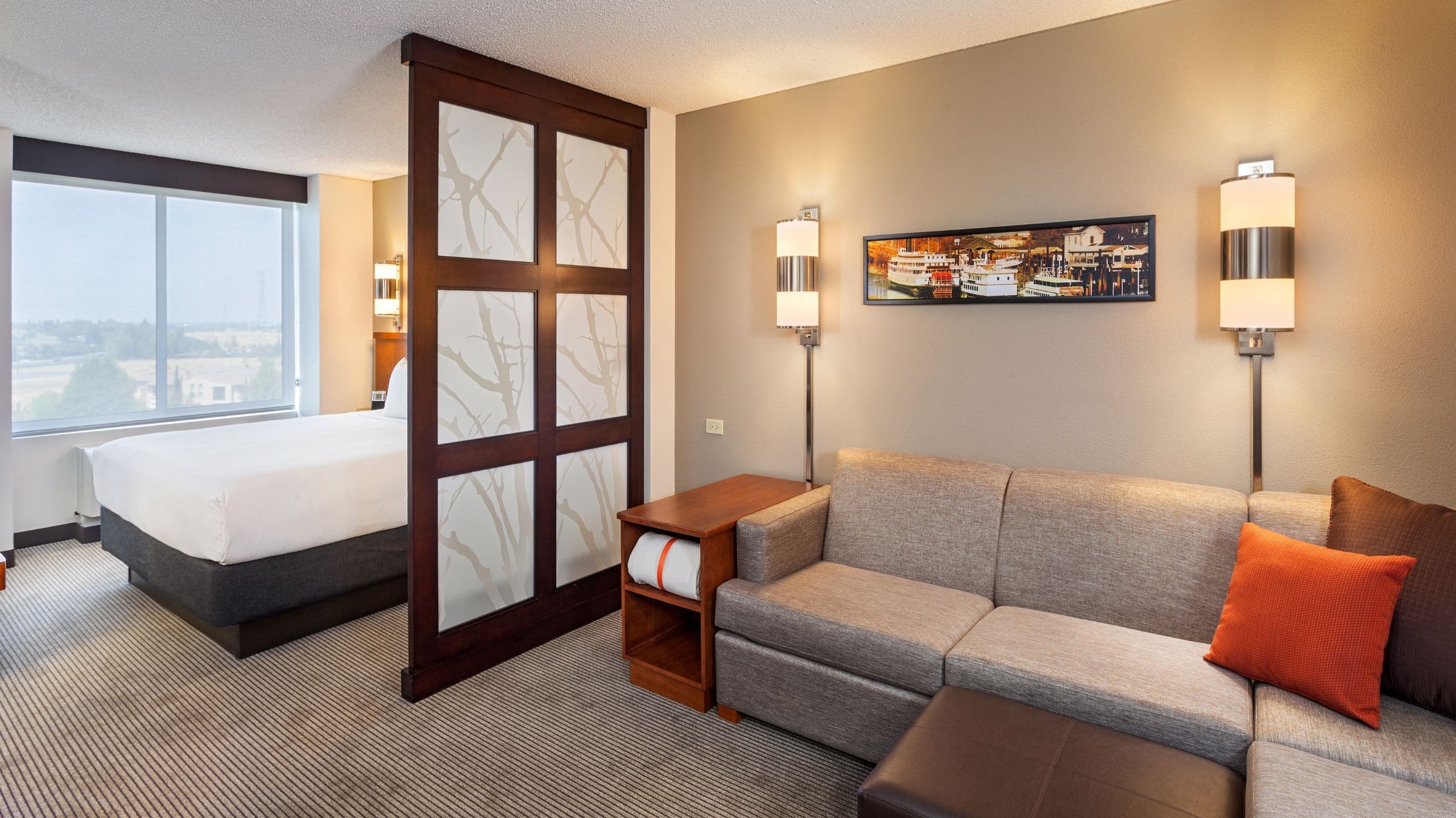 King Bed (with sofa bed) - Image 1