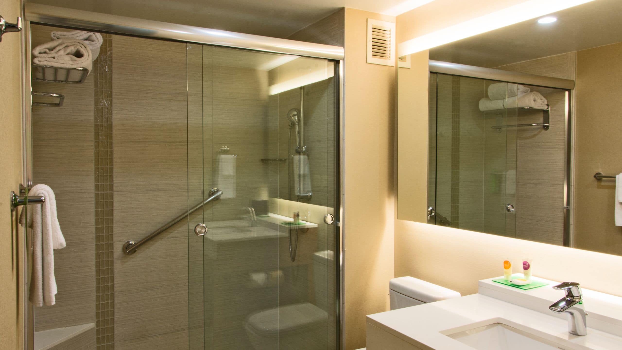 King Bed (with sofa bed) - Image 3