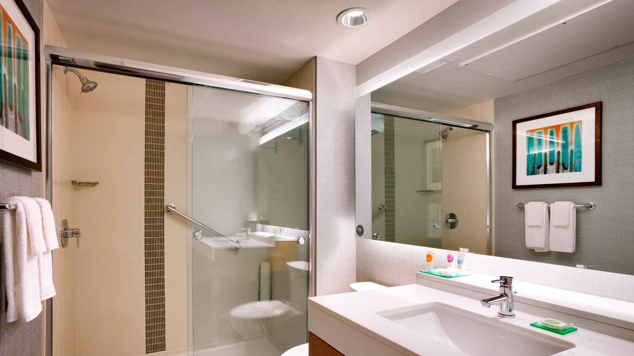 Two Queen Beds (With Sofa Bed) - Image 3