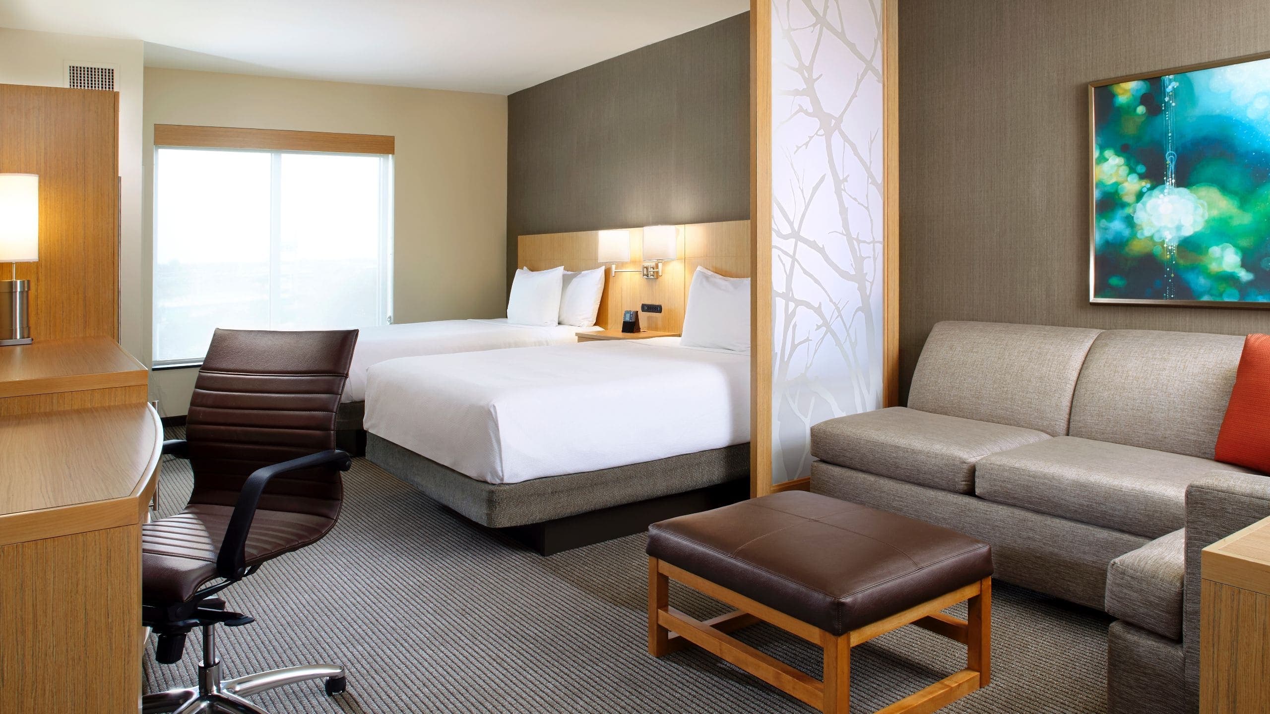 Two Queen Beds (with sofa bed) - Image 1