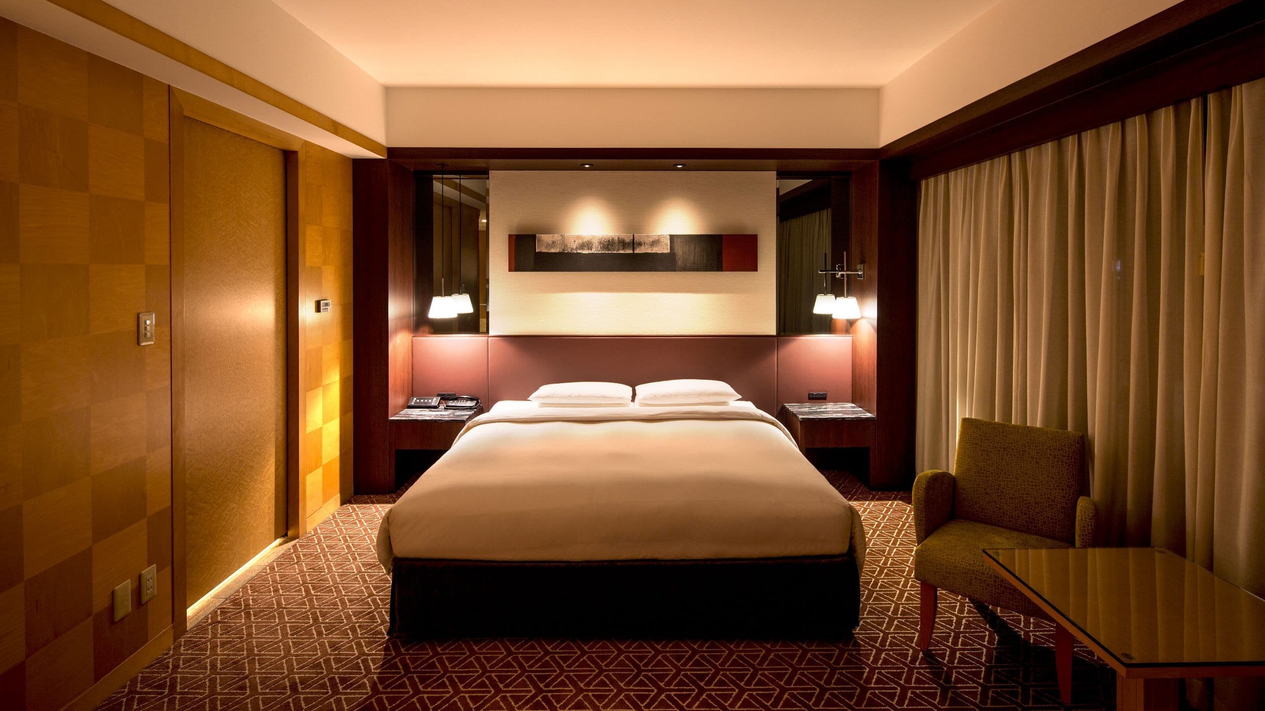 1 King Bed - Image 1