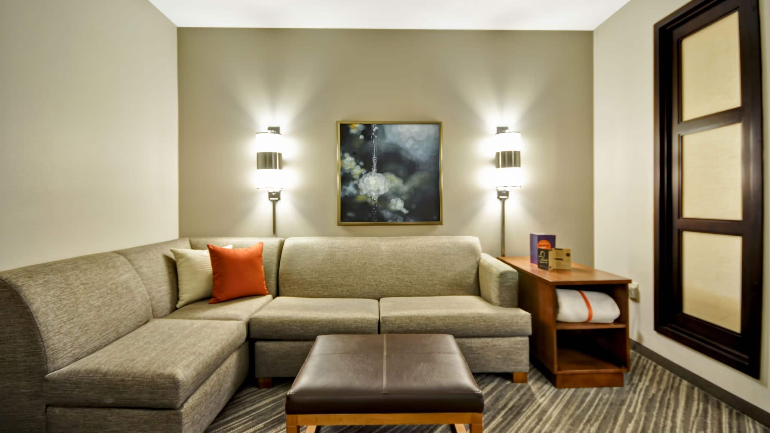 Two Double Beds (with sofa bed) - Image 2