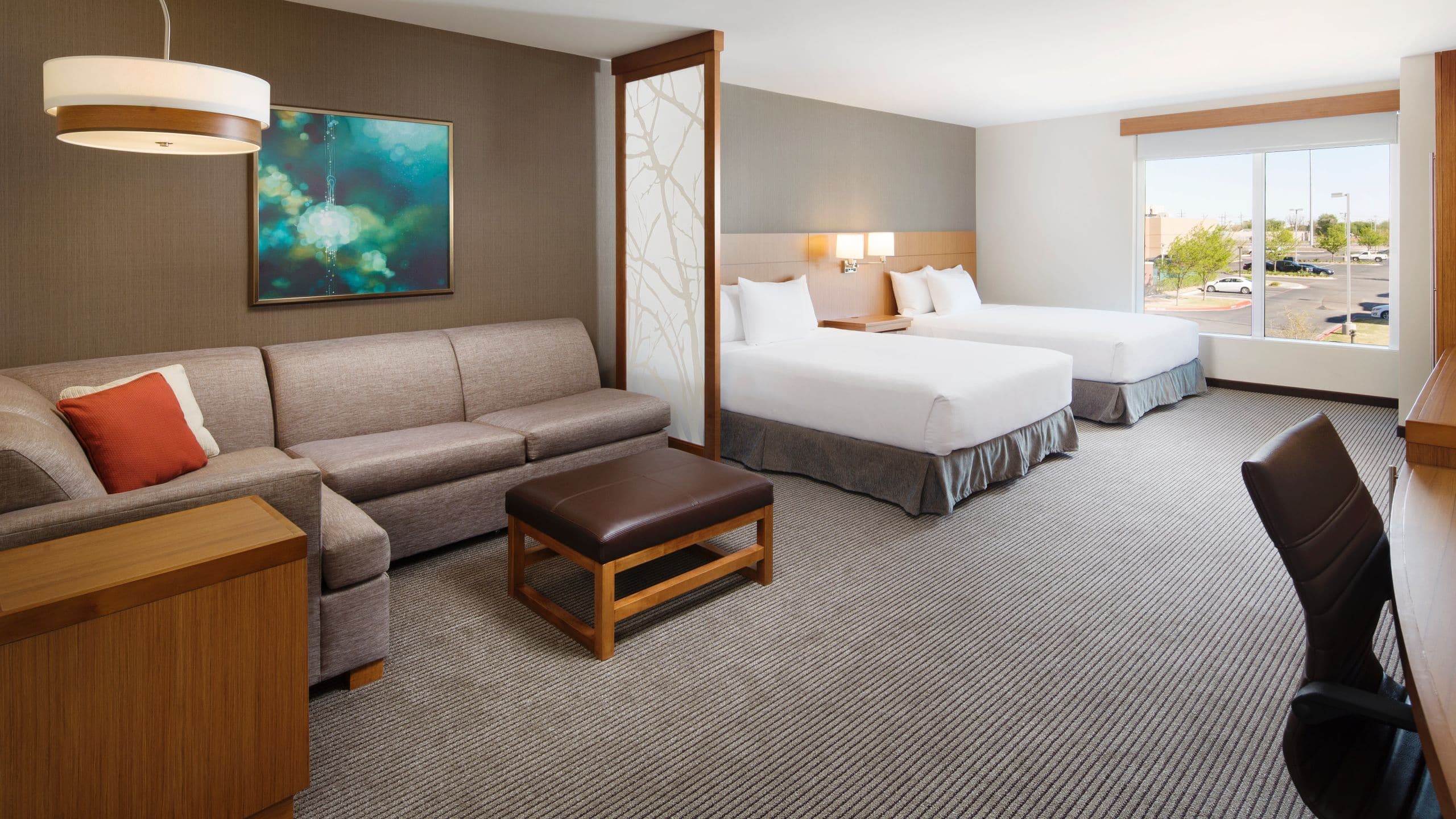 Accessible Two Queen Beds/Tub (With Sofa Bed) - Image 1