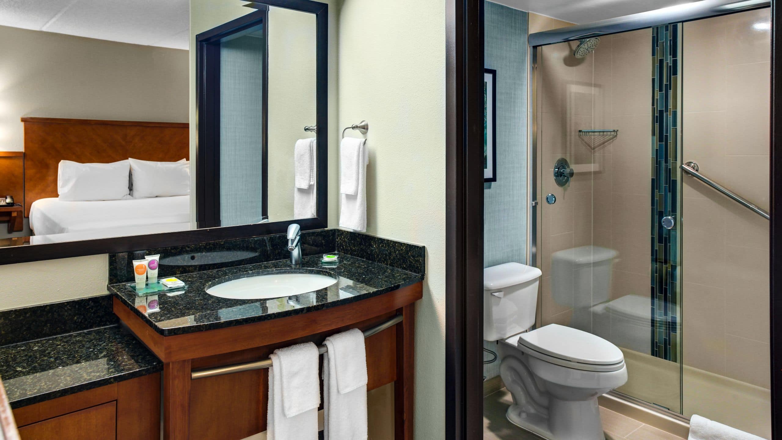 Two Double Beds (with sofa bed) - Image 3