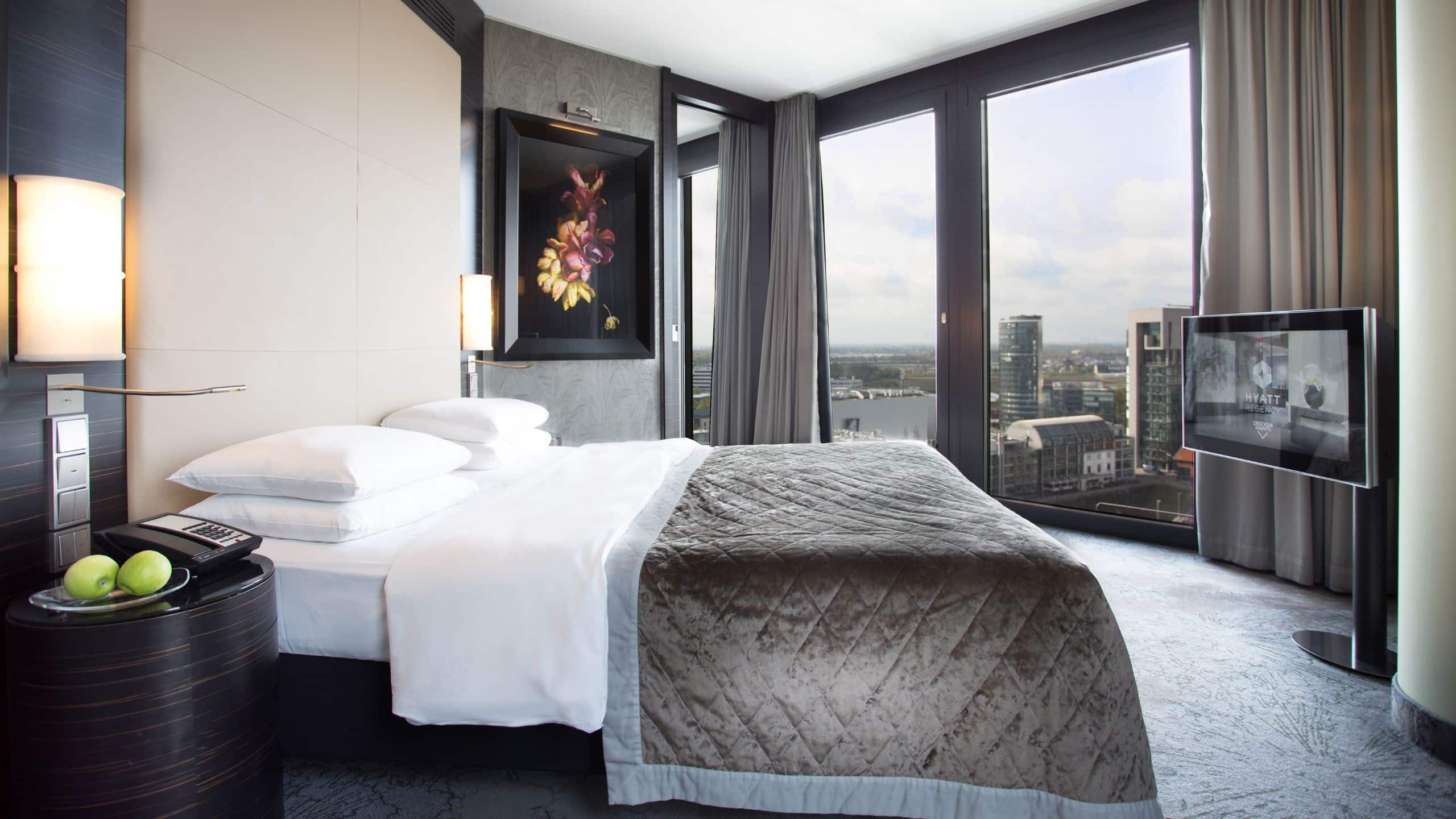 Regency Suite King - Image 1