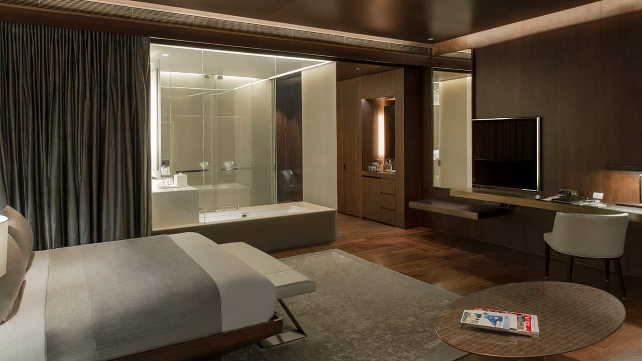 Queen Room - Image 1