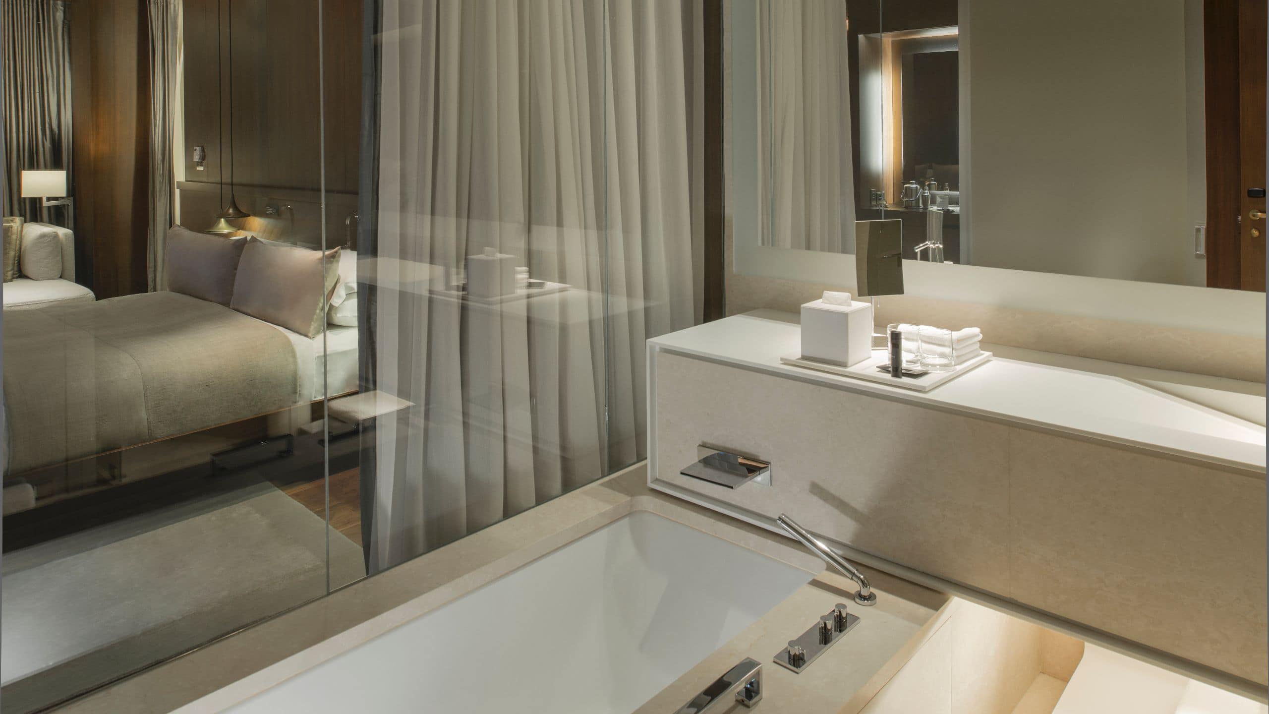 King Suite - Image 4