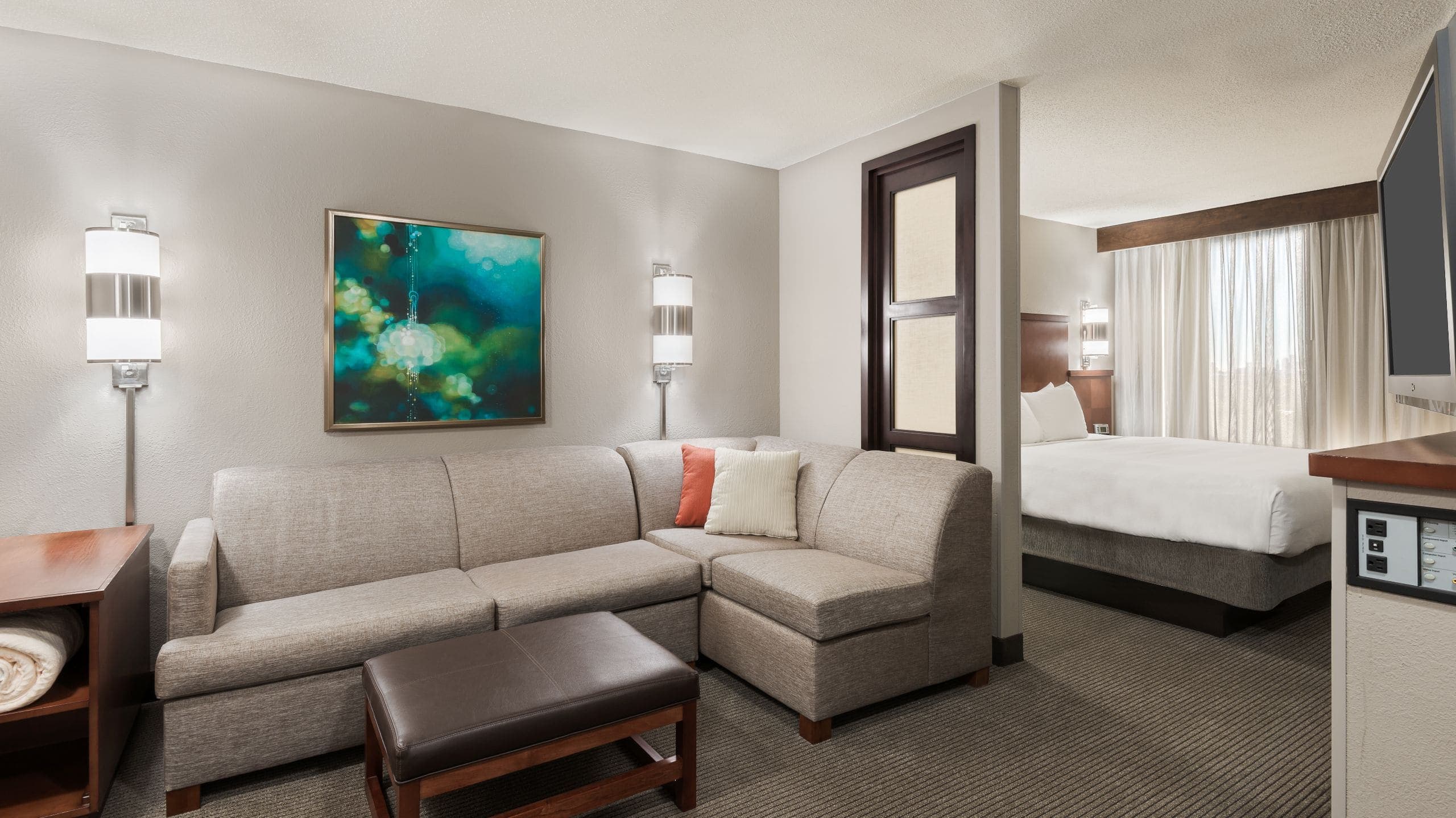Hyatt Place Boston/Medford - Image 4