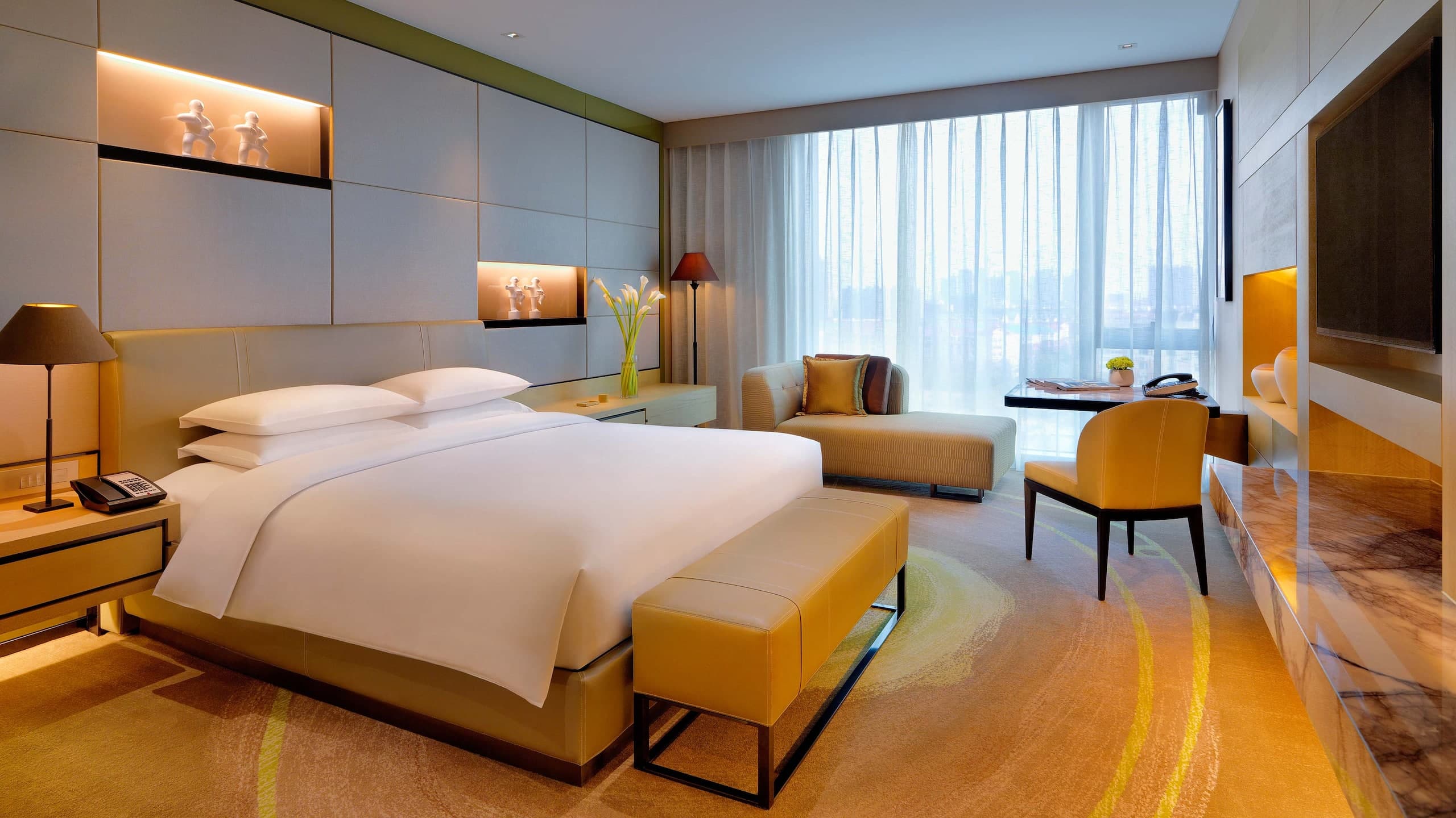 1 King Bed - Image 1