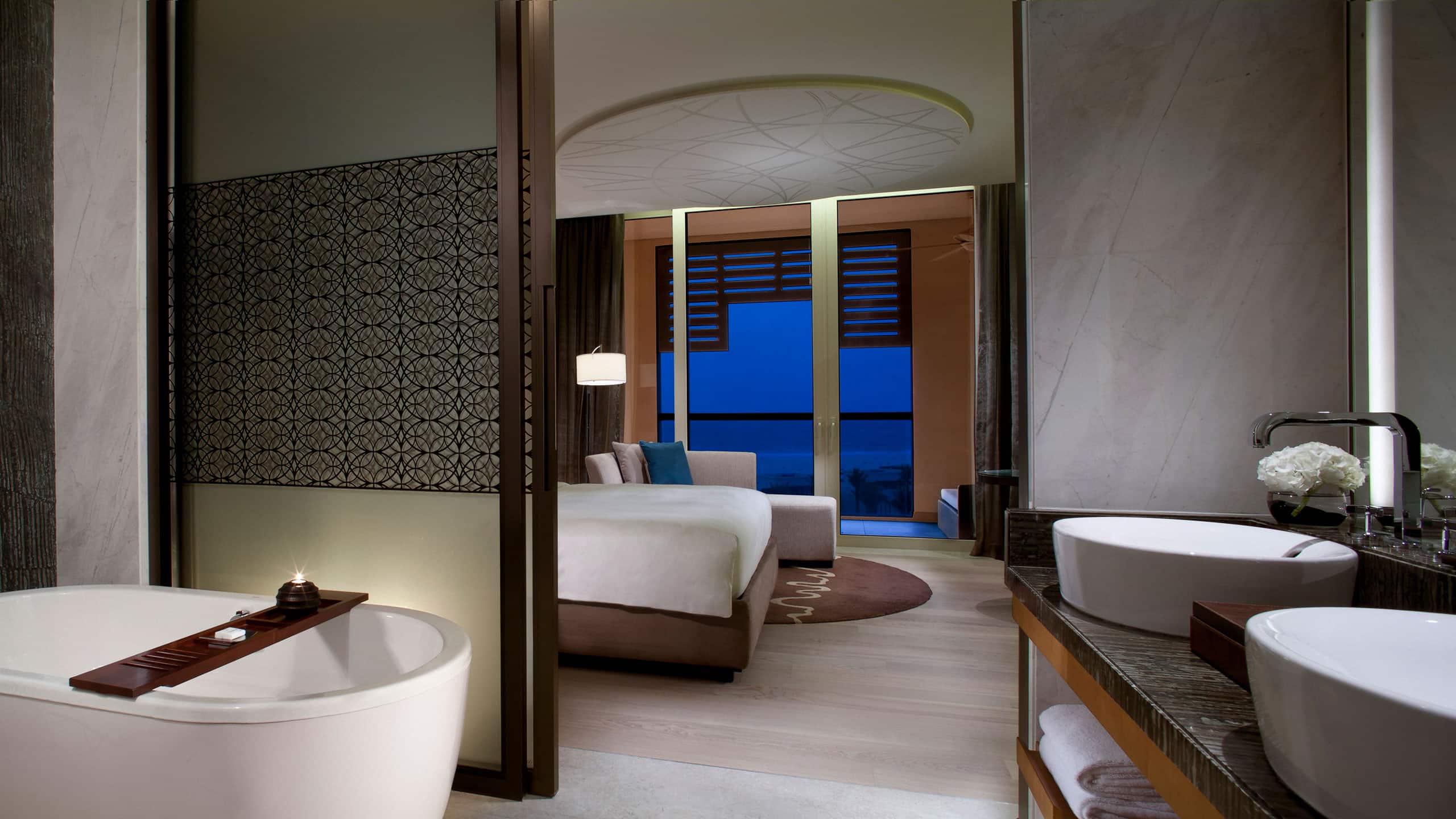 1 King Bed - Image 3