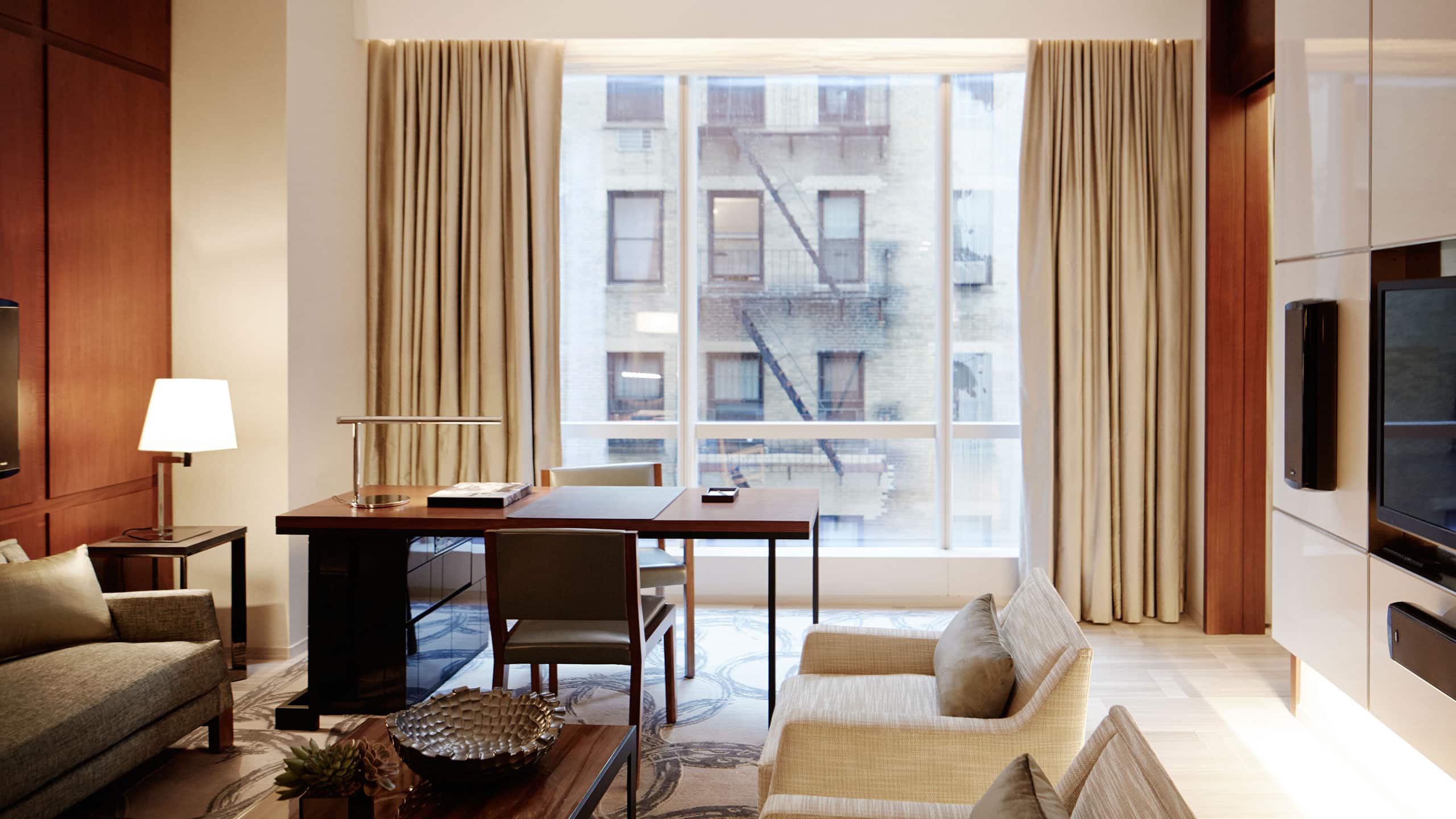 1 Bedroom Suite - Image 1