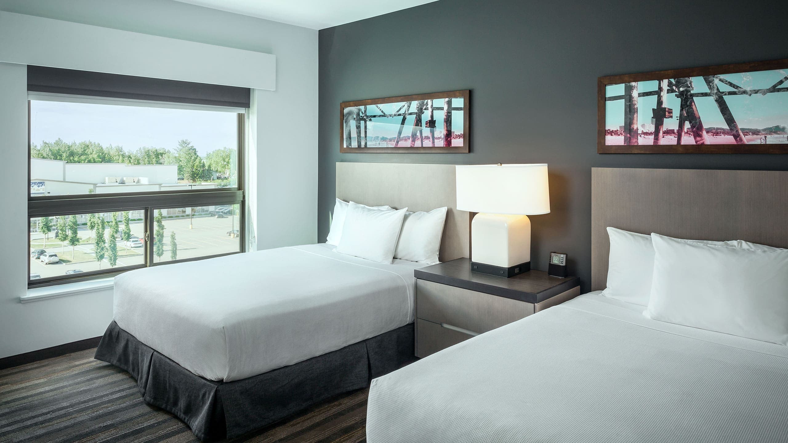 One Bedroom Kitchen Suite | Two Queen Beds - Image 1