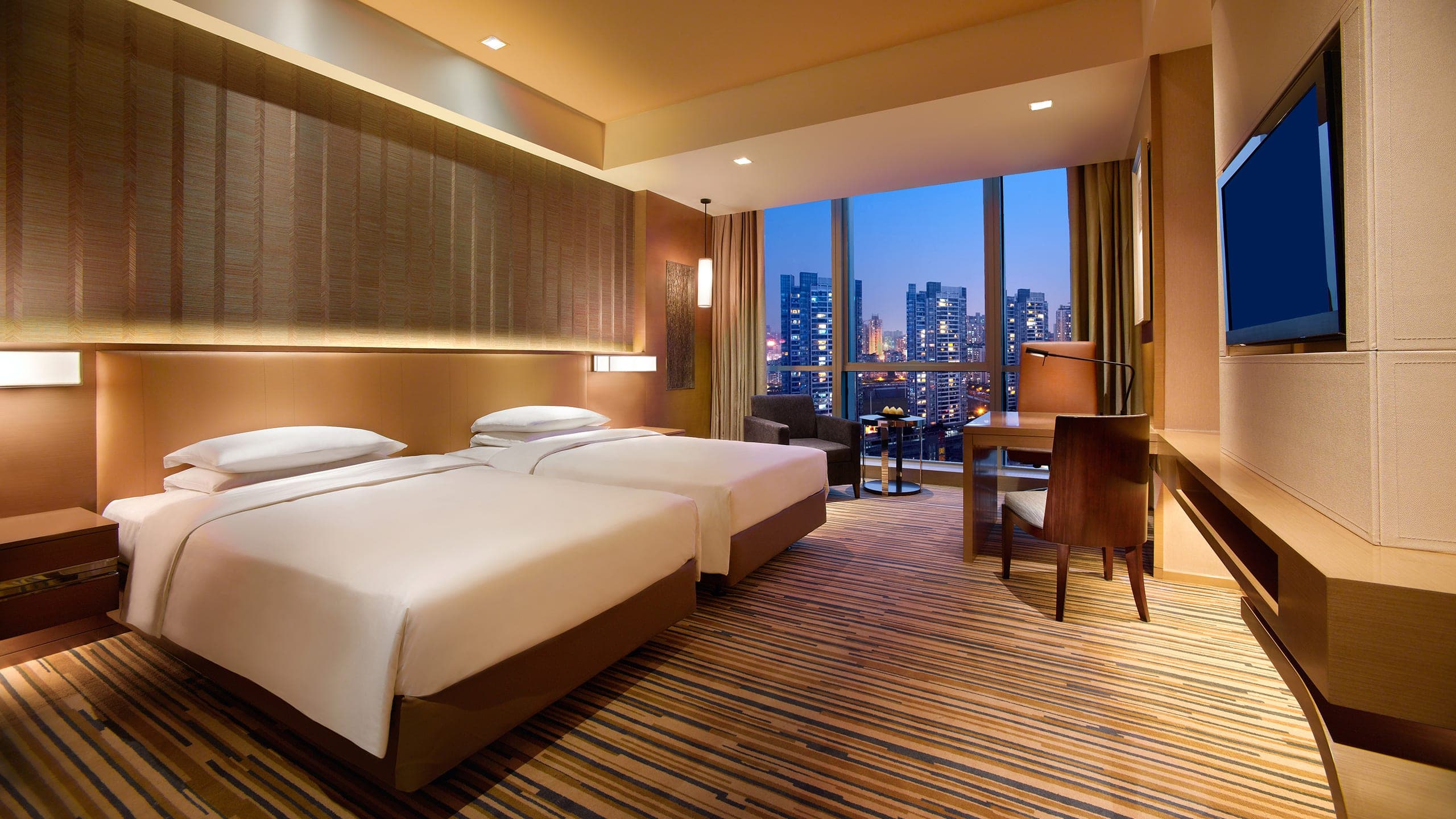 Hyatt Regency Chongqing - Image 3