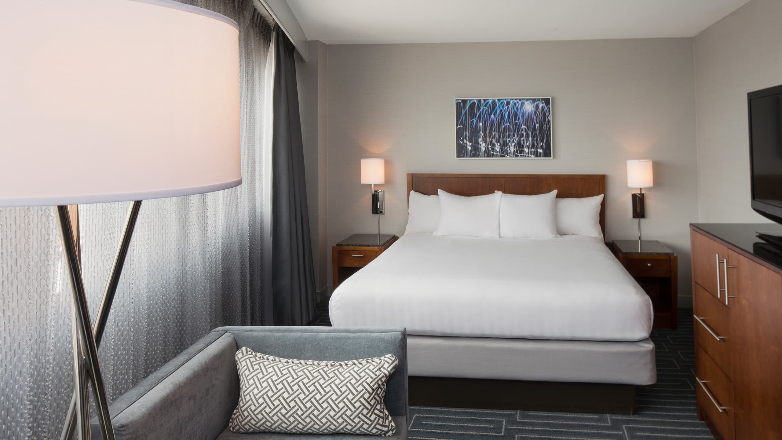 1 King Bed - Image 2