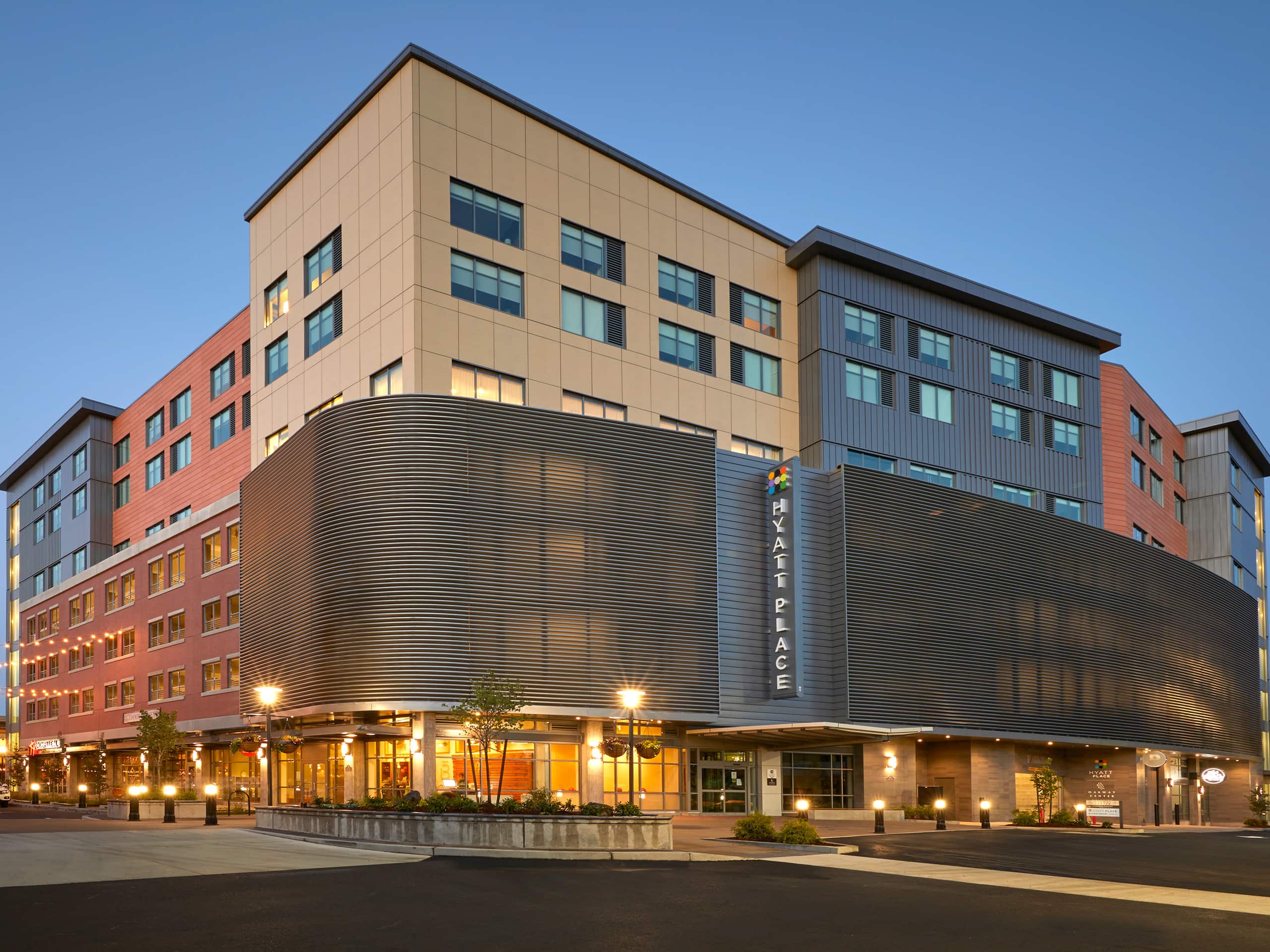Hyatt Place Eugene / Oakway Center