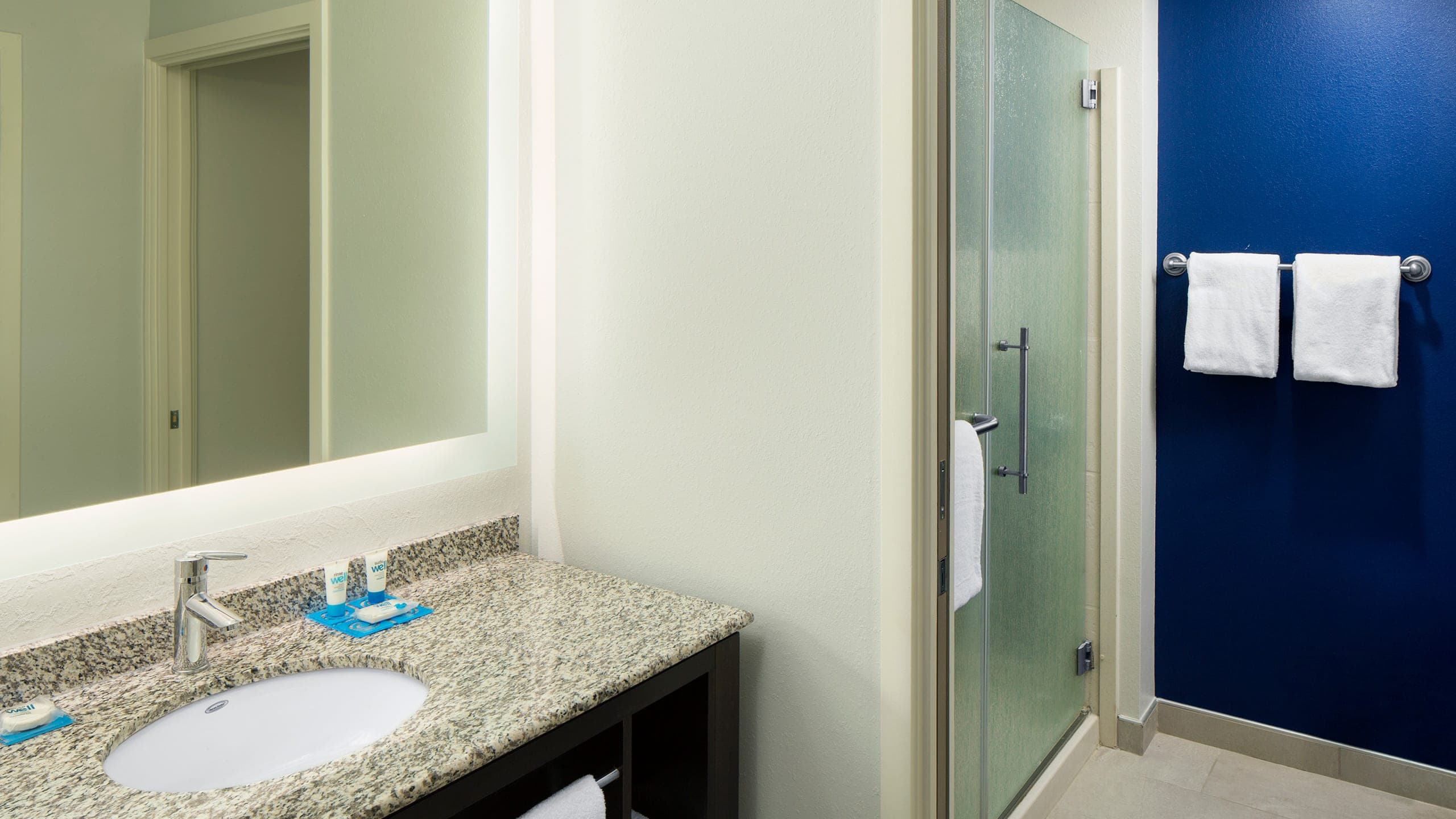 One Bedroom King - Image 2