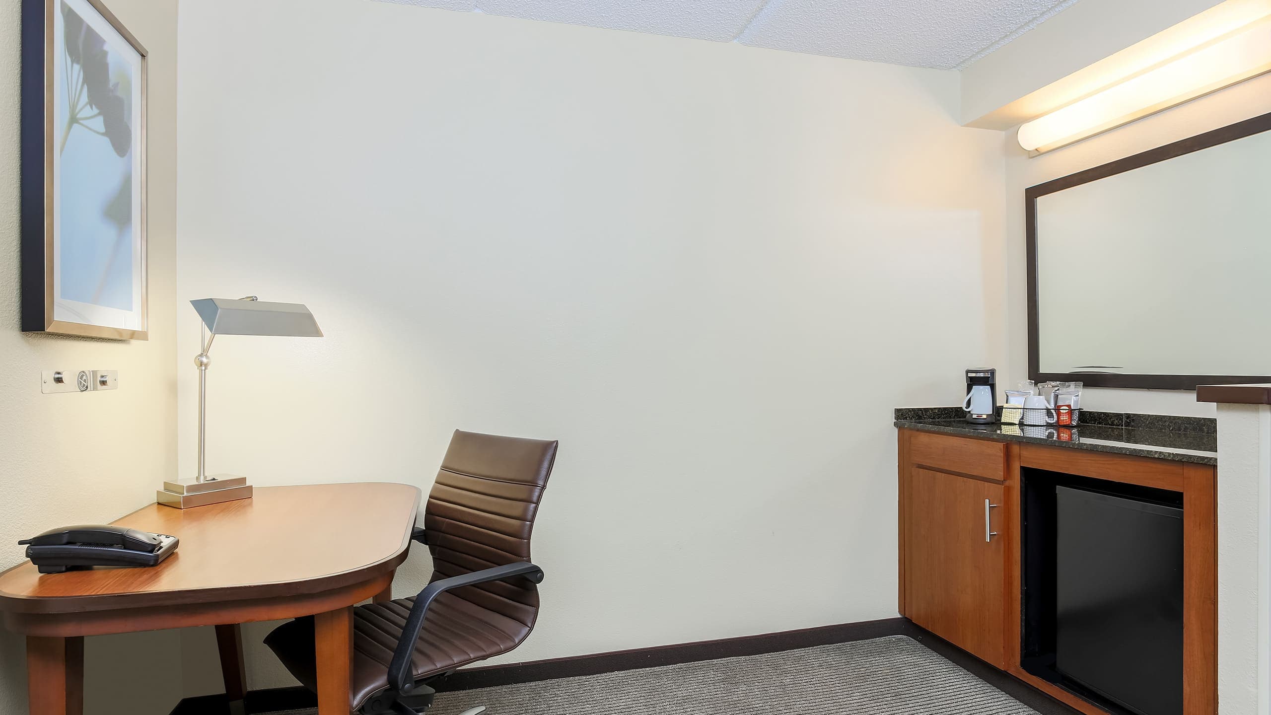 Hyatt Place Dallas/Grapevine - Image 4