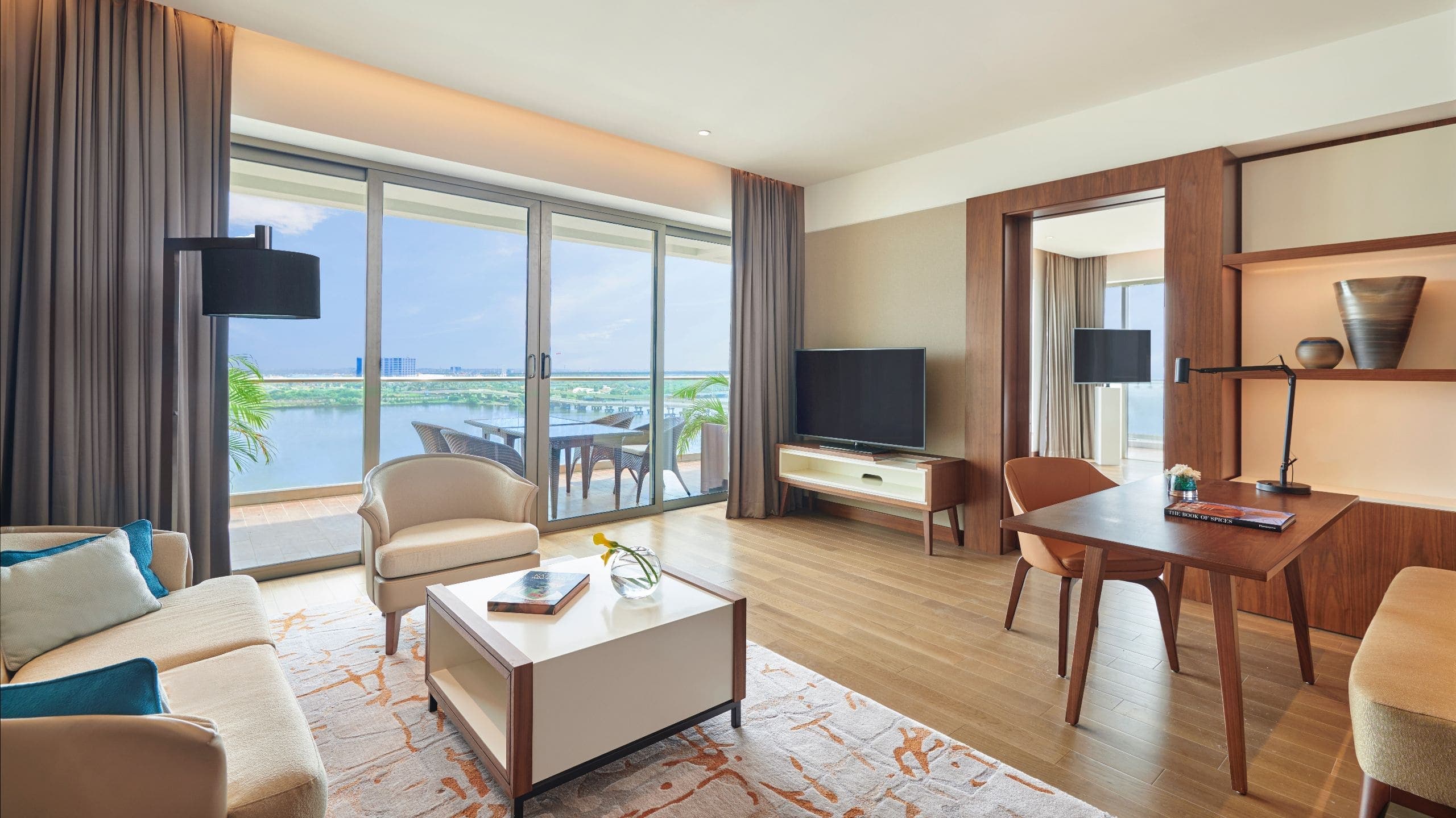 Grand Terrace Suite - Image 2