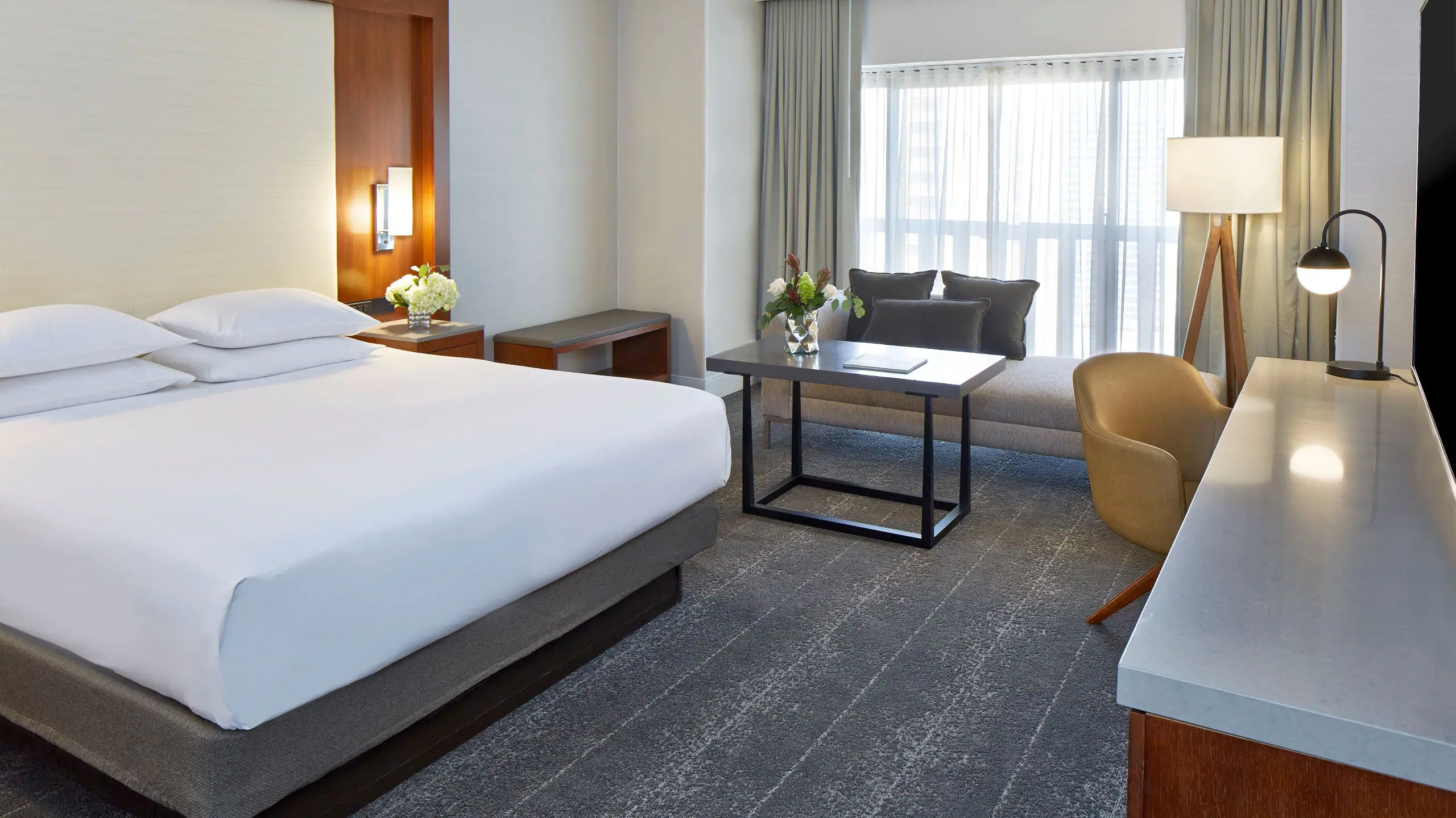 1 King Bed - Image 1