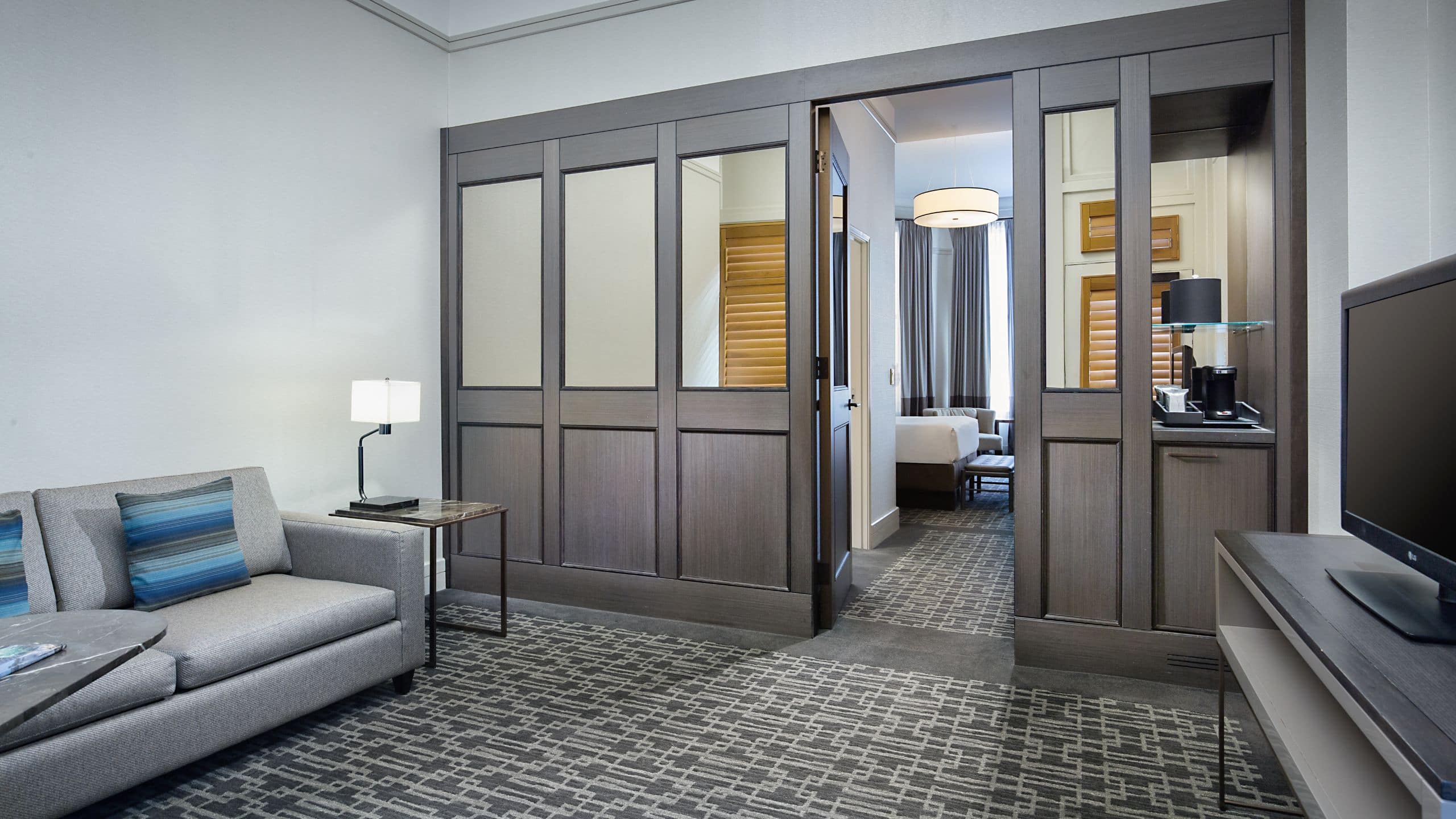 Suite One King Bed - Image 1