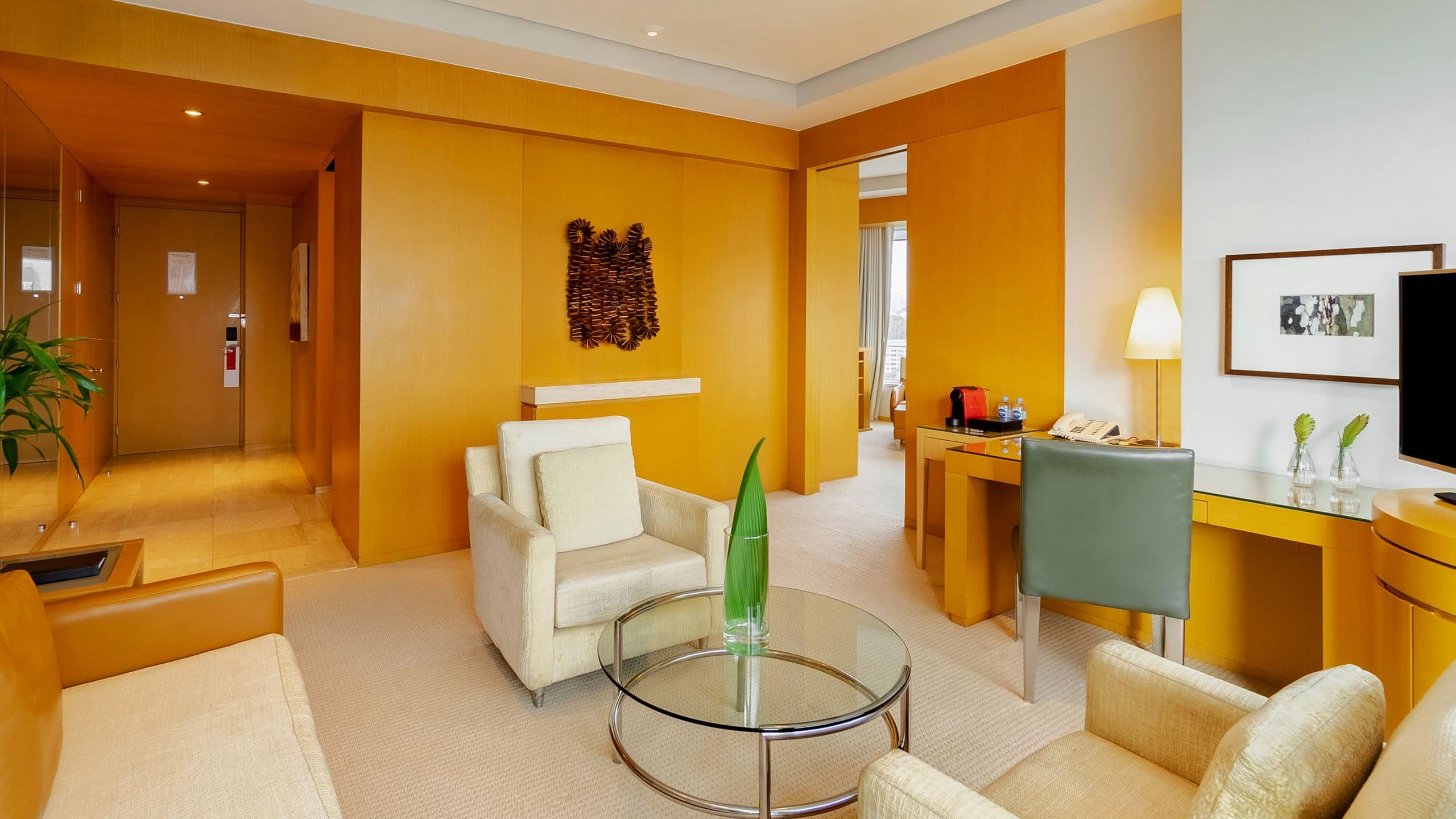 Grand Suite - Image 2