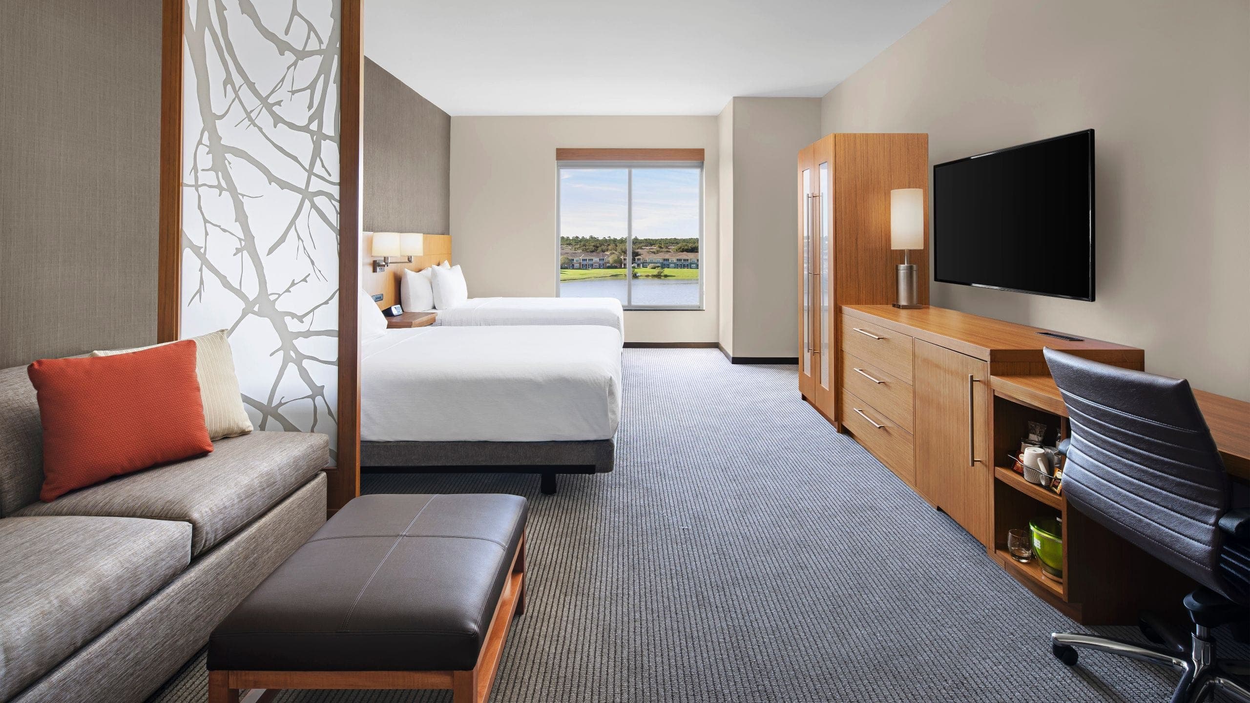 Accessible | Two Queen Beds / Tub - Image 1