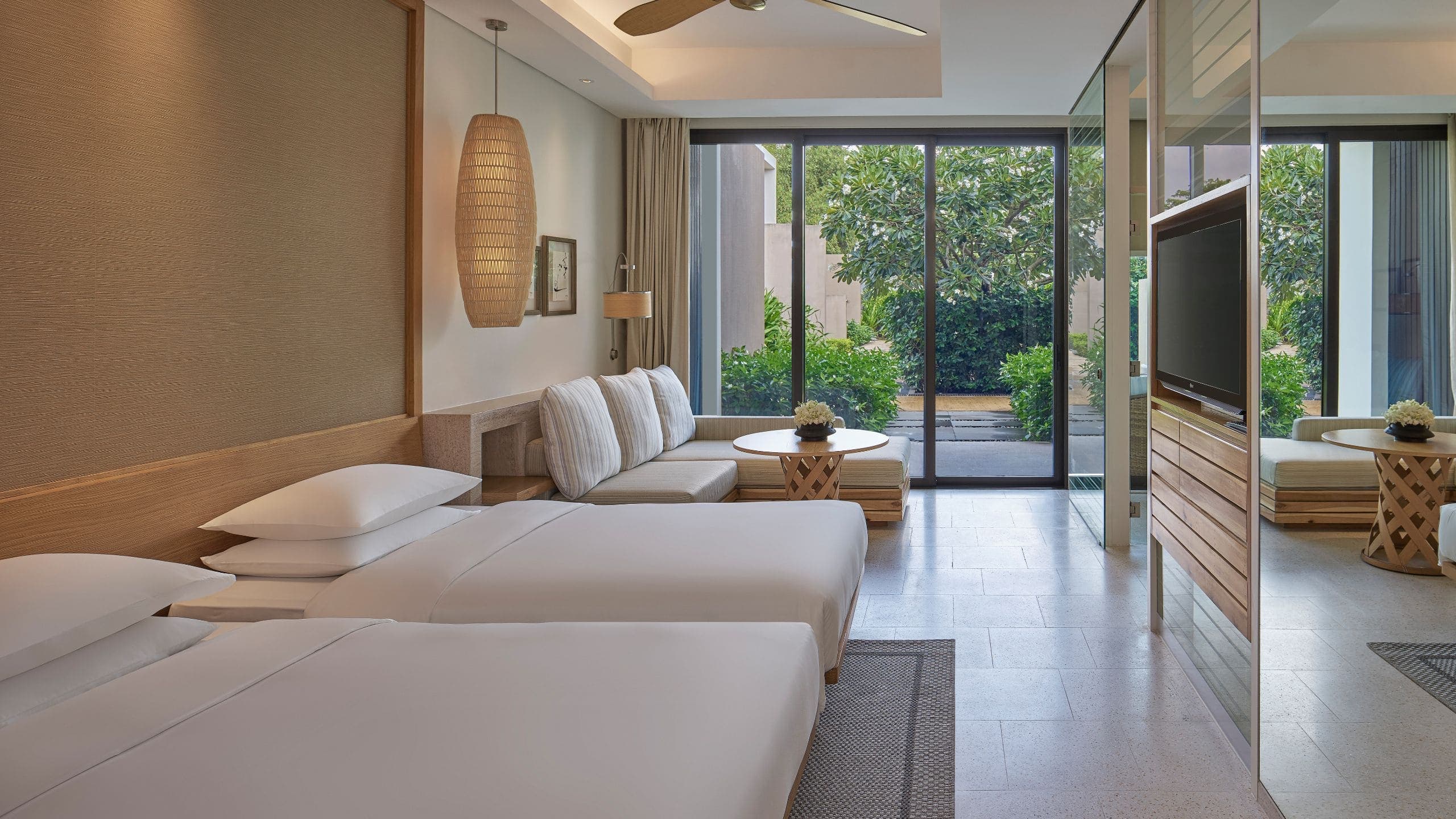 2 Twin Beds - Image 1