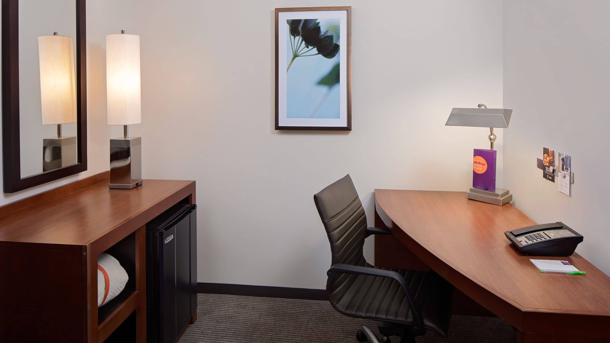 Two Queen Beds (with Sofa Bed) - Image 3