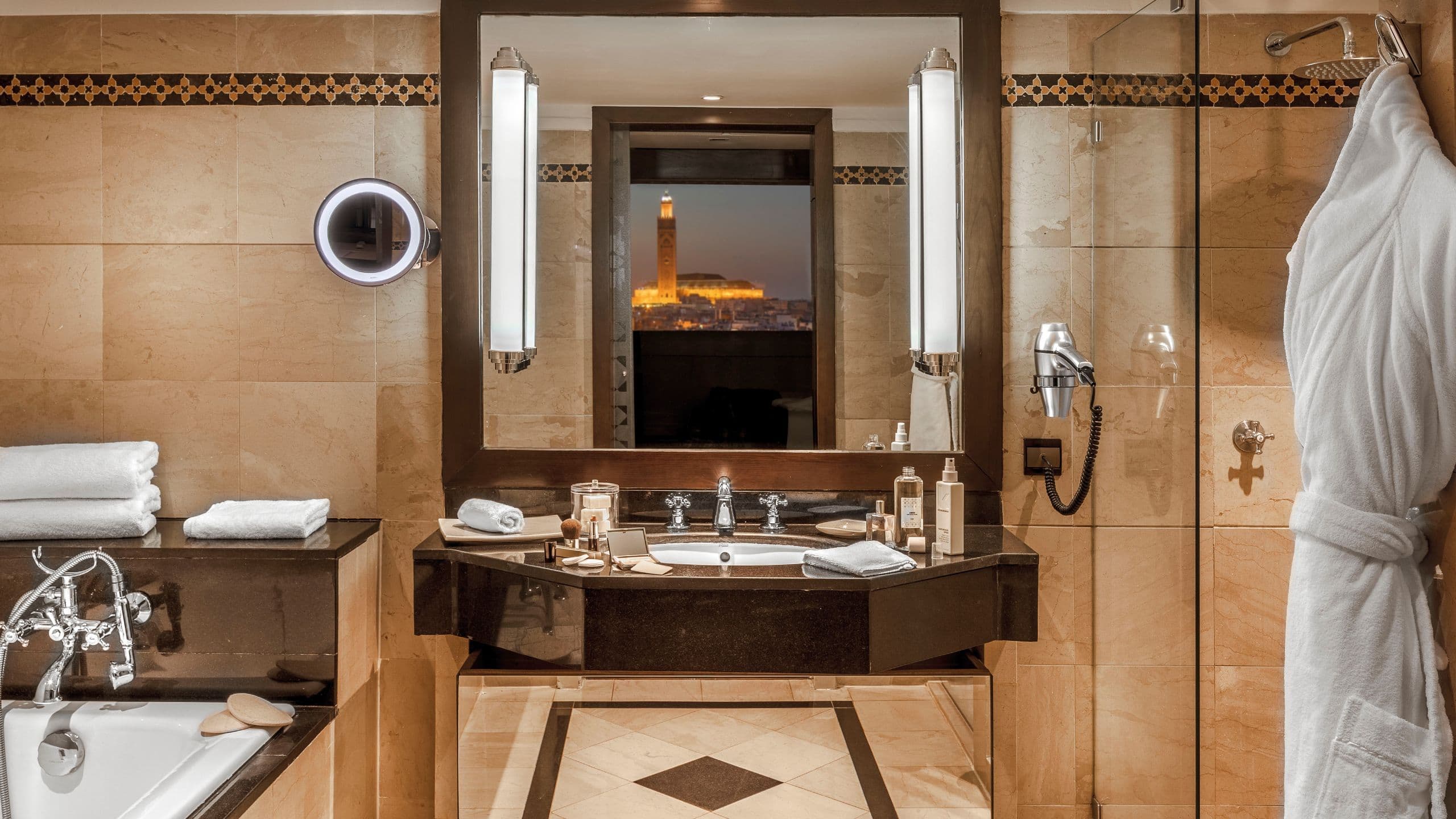 Executive Suite - Image 5