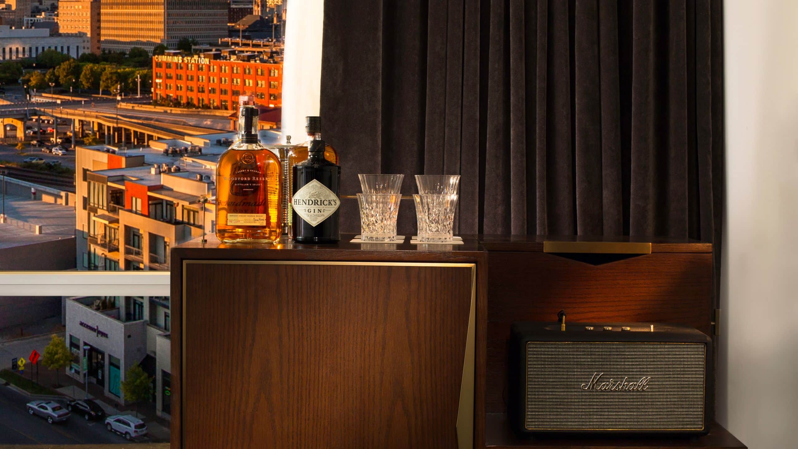 2 Queen Beds with Accessible Shower - Image 4