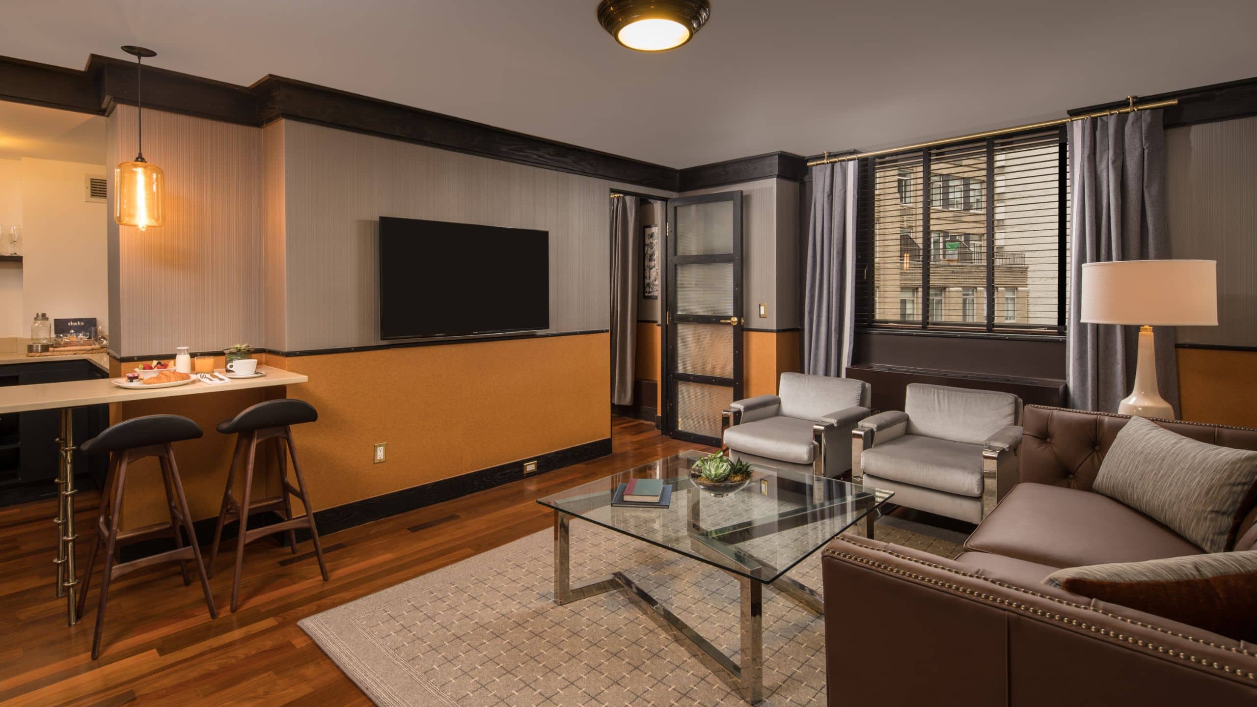 King Suite - Image 1
