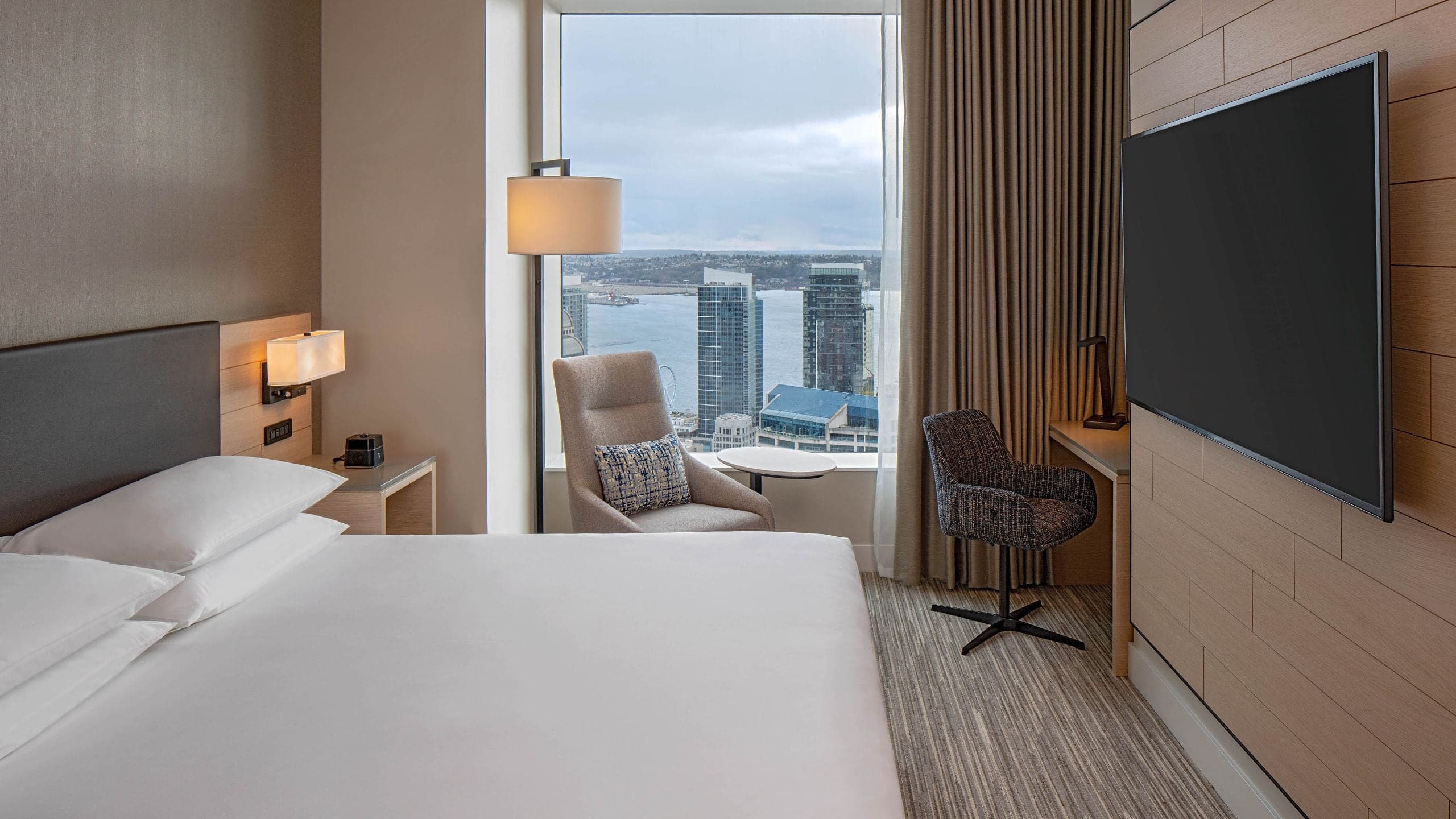 Regency Suite - Image 2