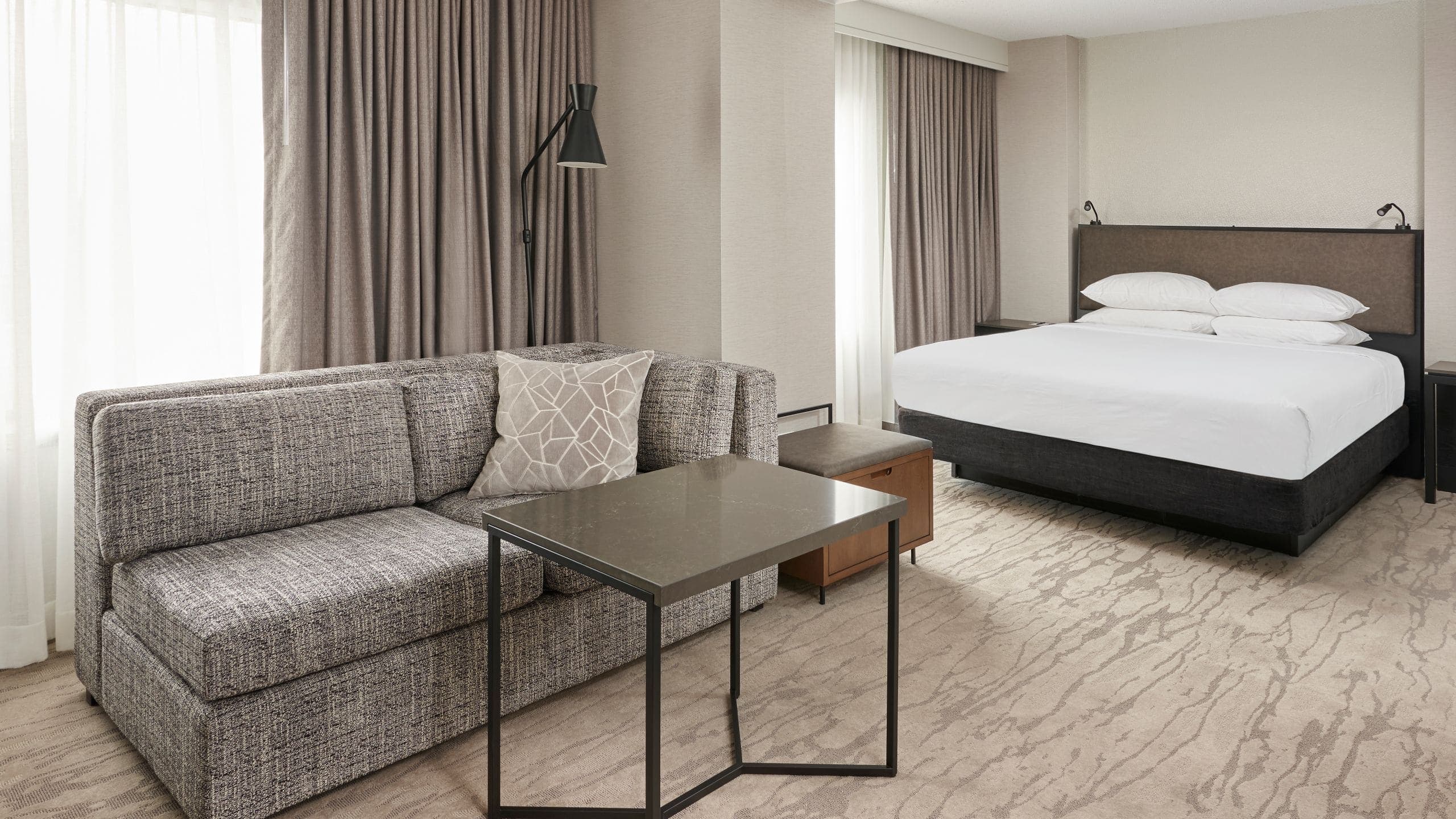 Hyatt Regency Deerfield - Image 5