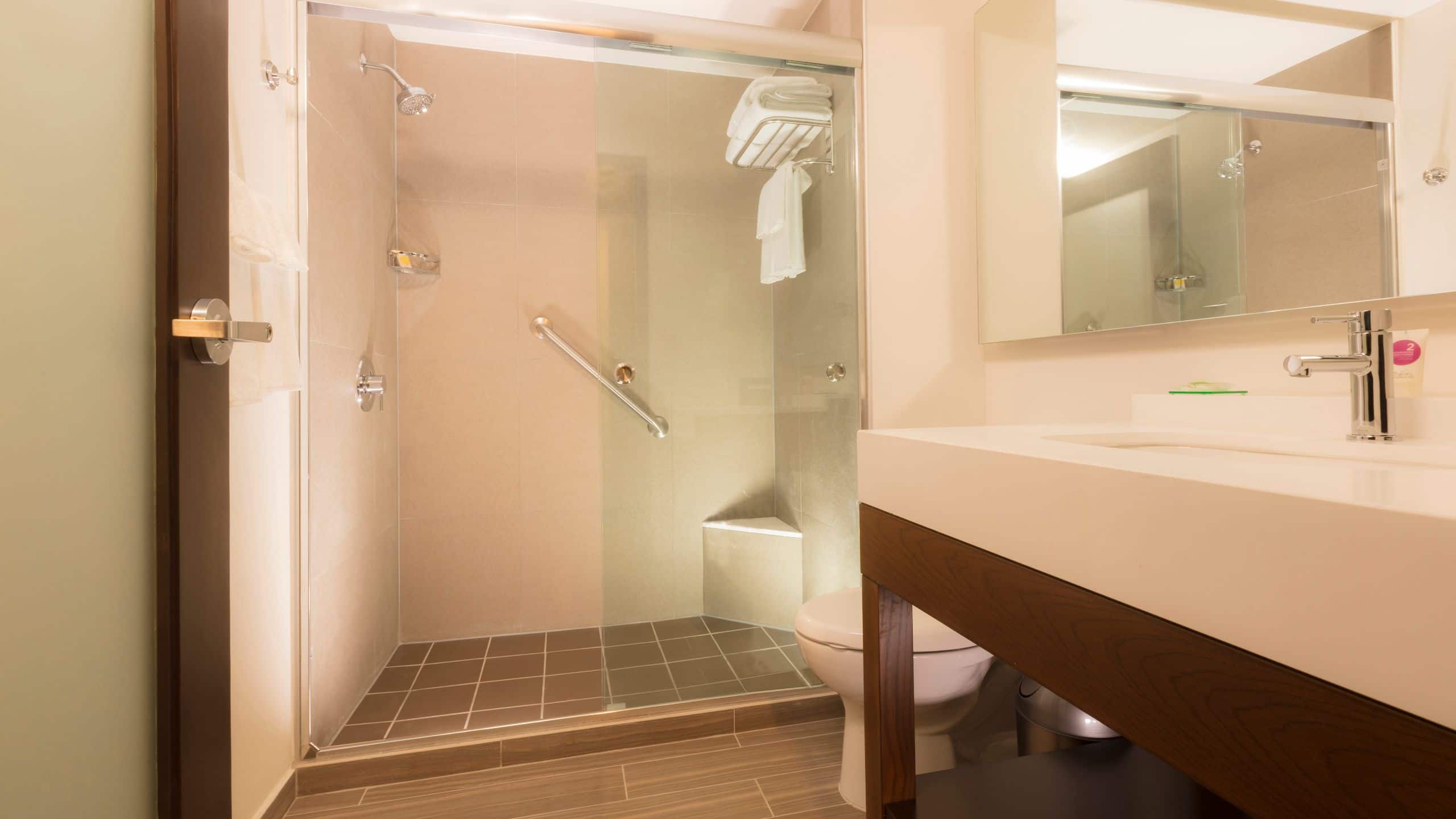 Accessible Double Tub (With Sofa Bed) - Image 1