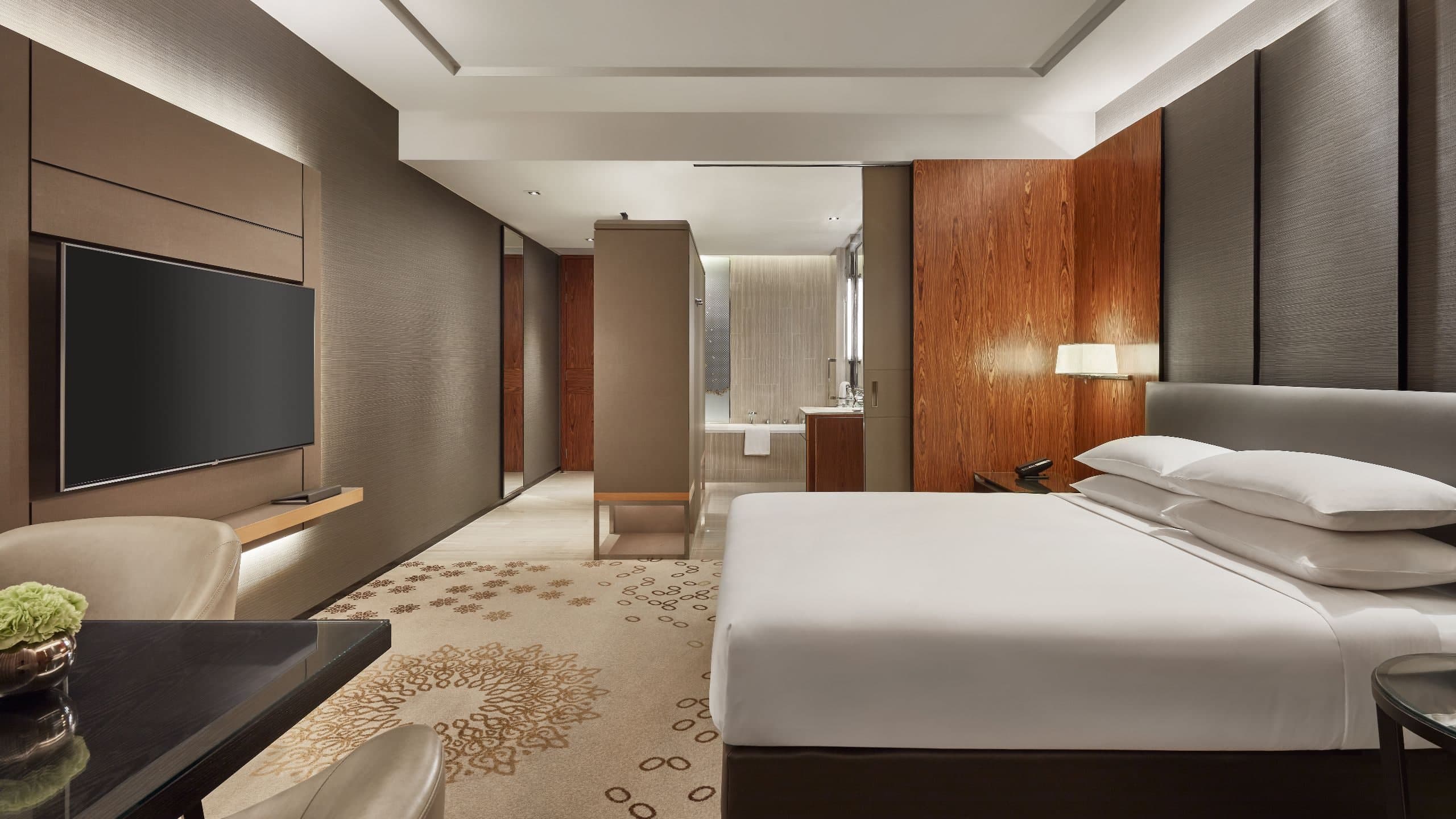 1 King Bed - Image 1