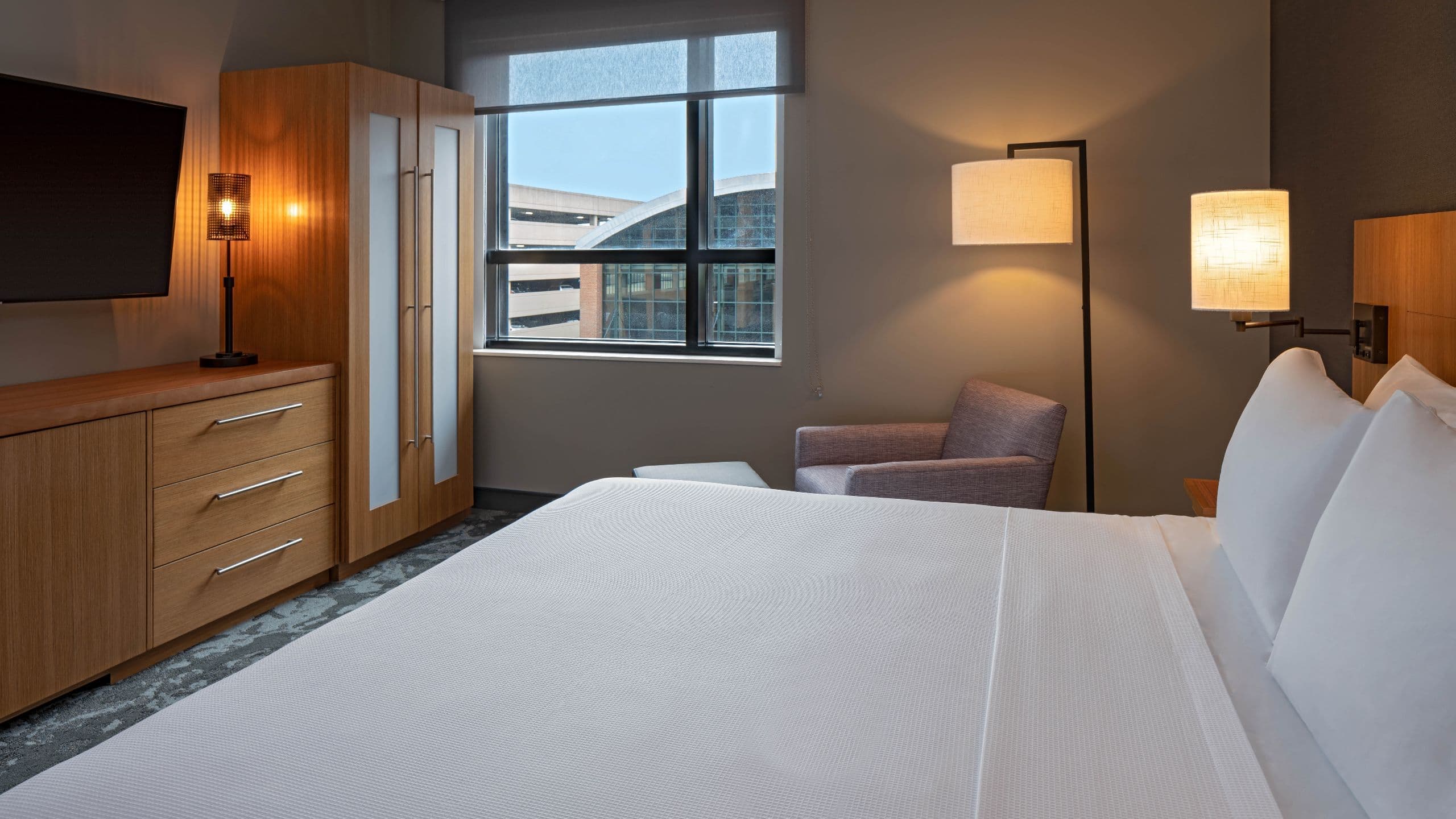 Hyatt Place Indianapolis / Downtown - Image 2