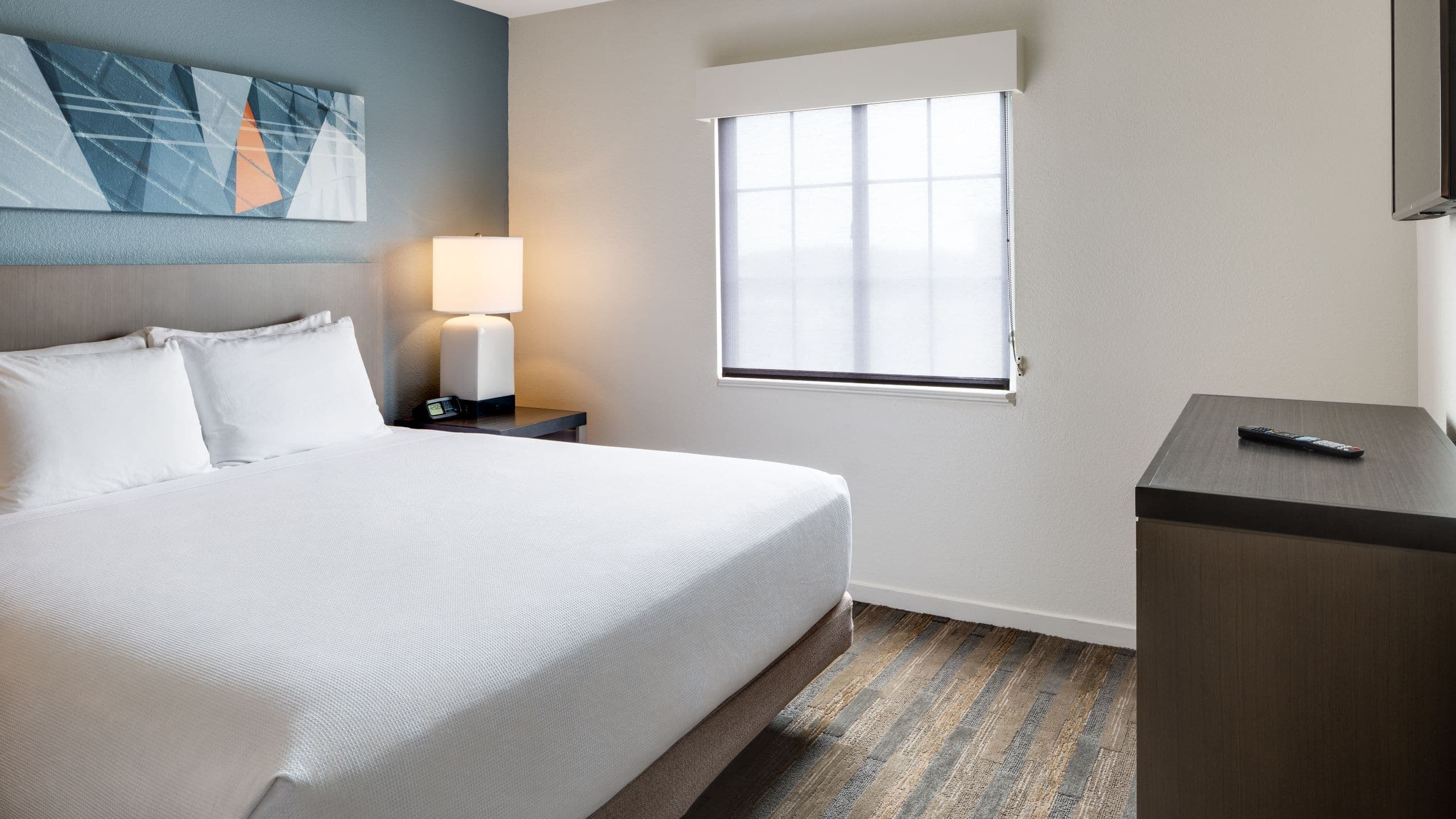 One Bedroom King Suite - Image 1